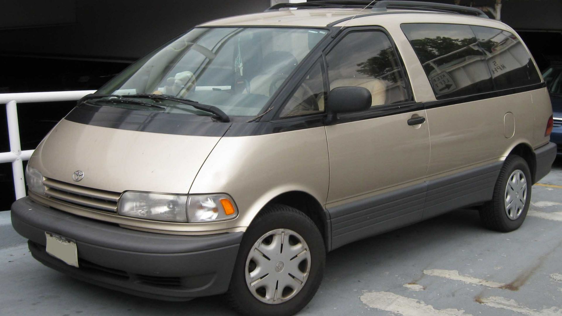 2. Toyota Previa 1991