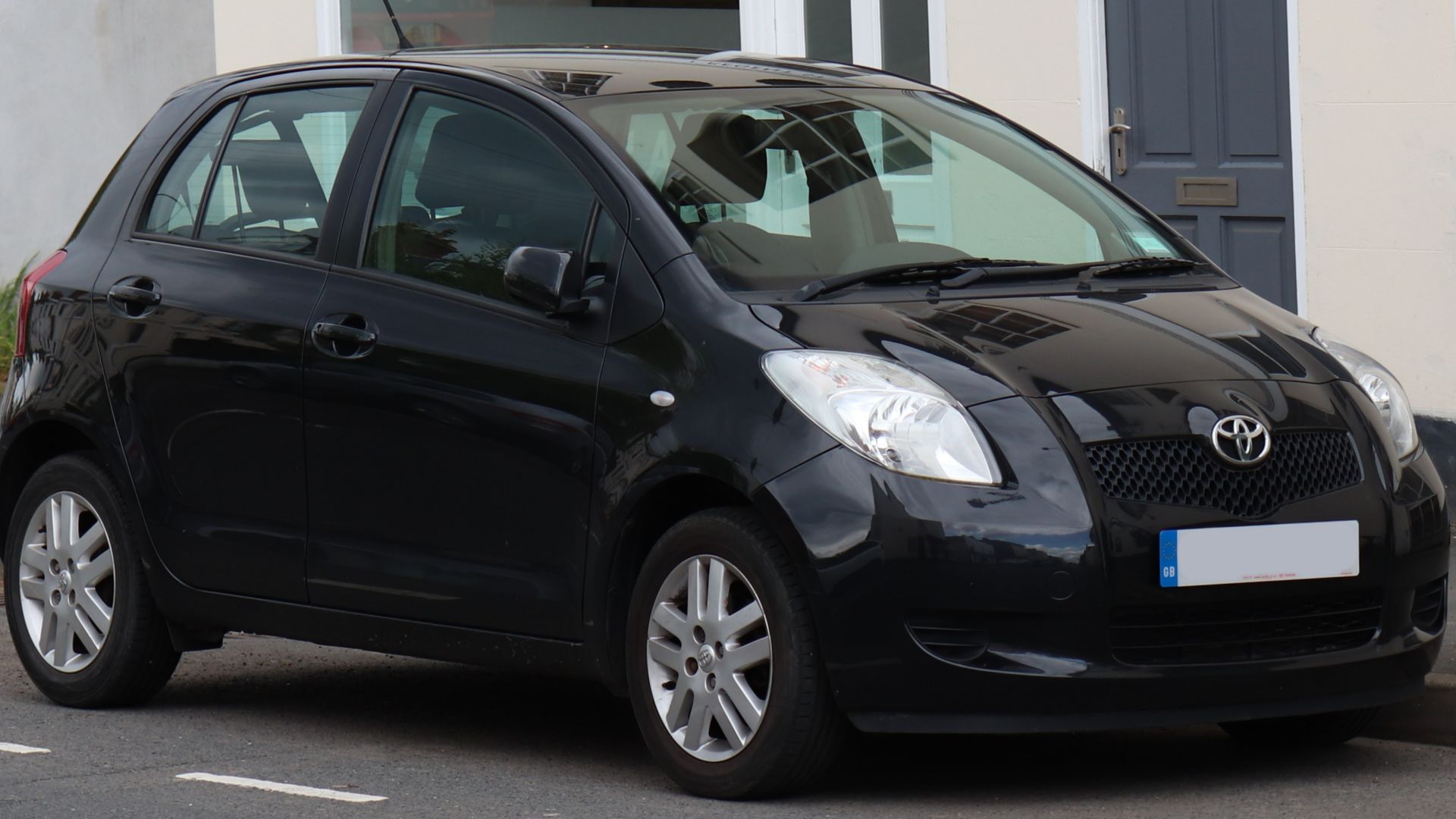 6. Toyota Yaris 2008