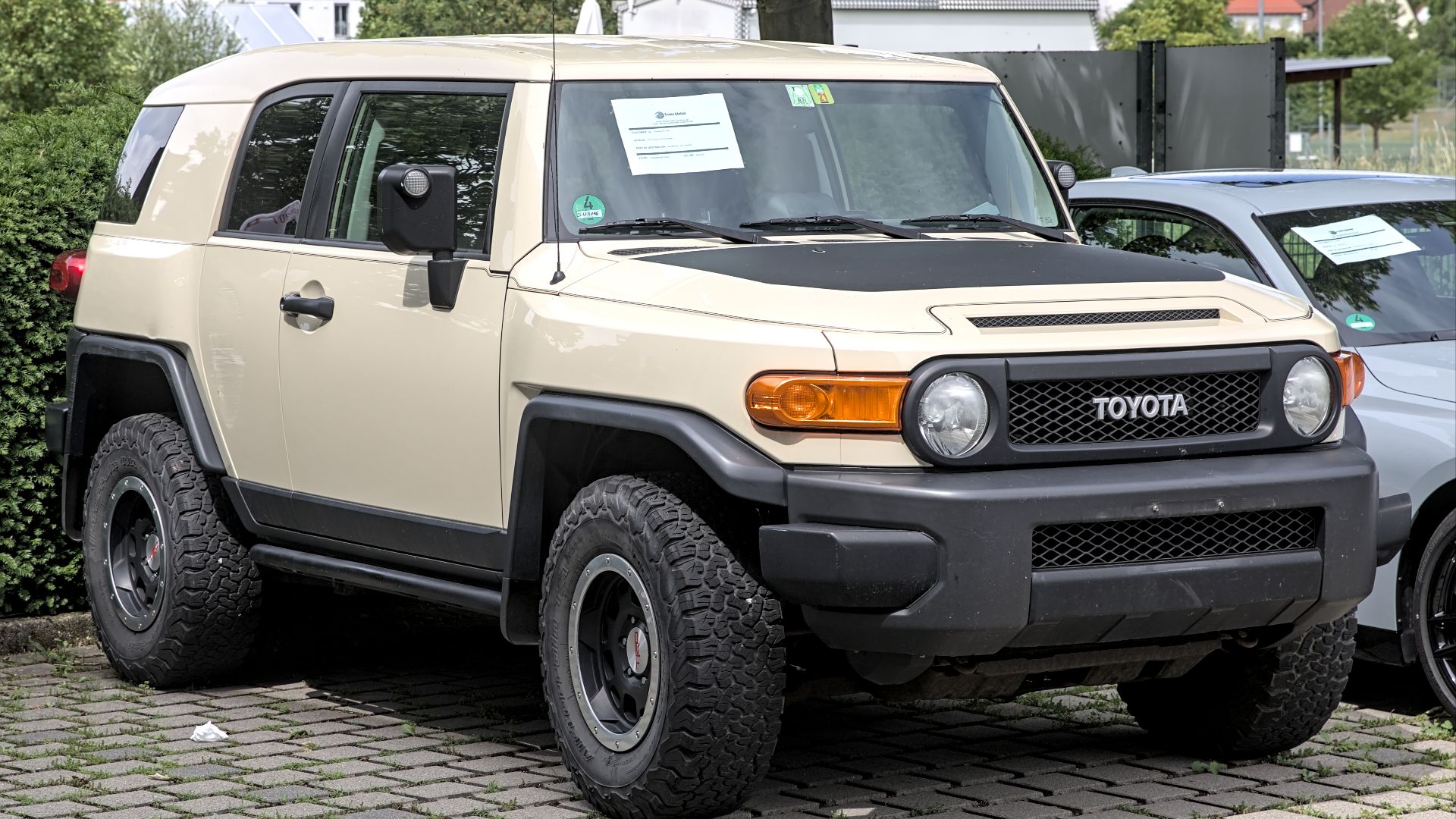 9. Toyota FJ Cruiser