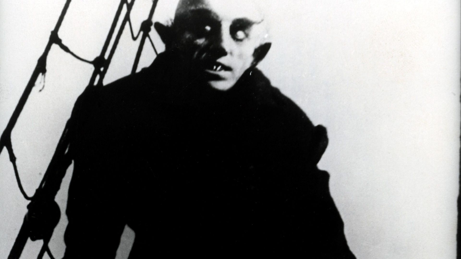 7. Nosferatu (1922)