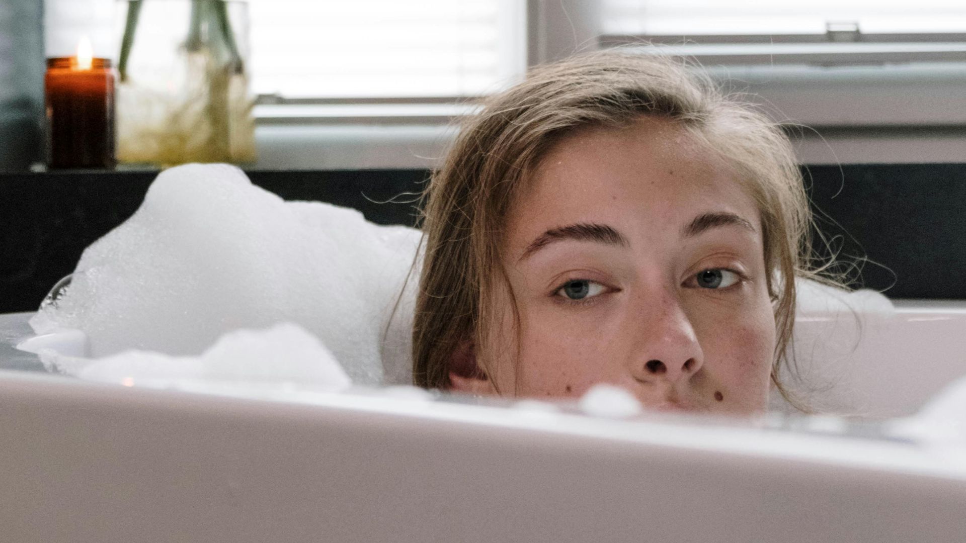 Hop In The Tub : 20 raisons pour lesquelles les bains moussants sont si bénéfiques