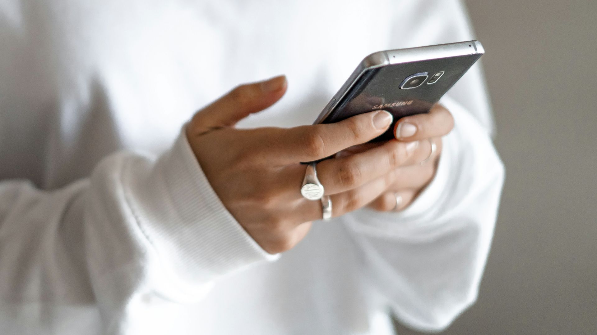 9. Laisser les messages trop longtemps sans réponse
