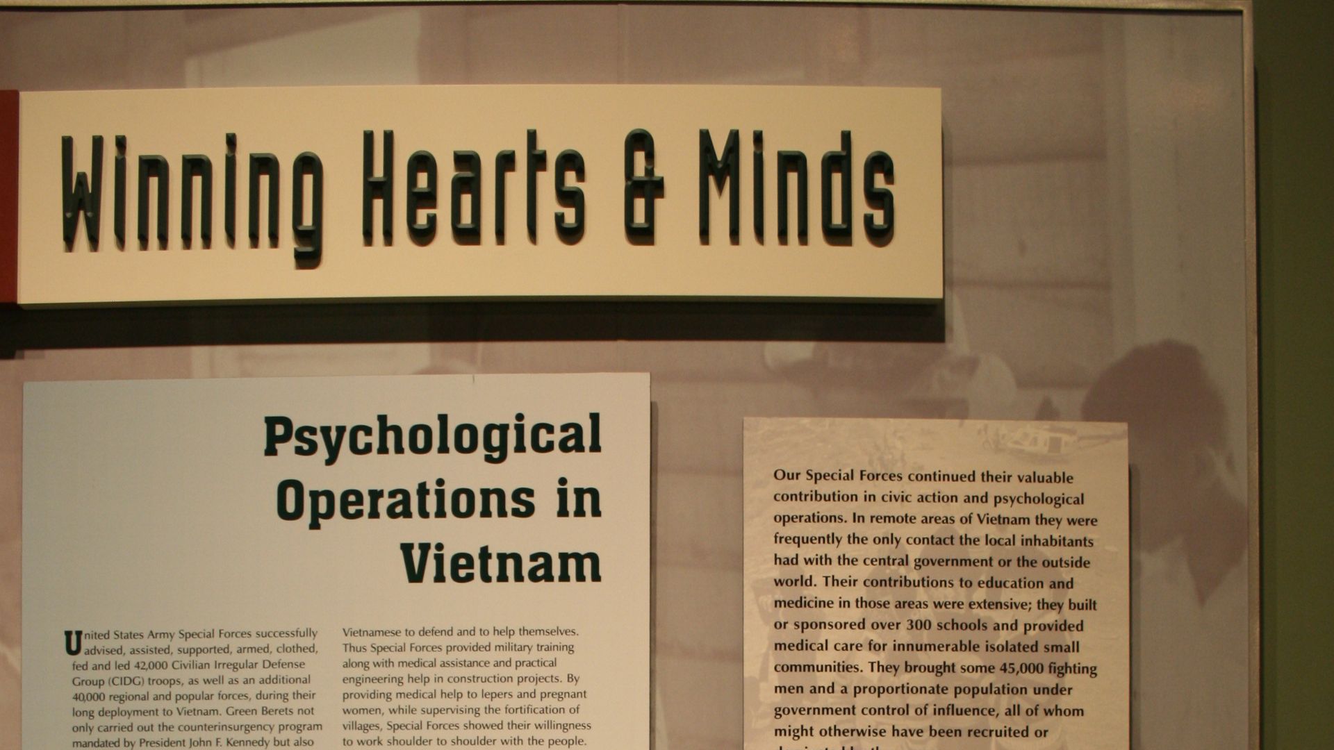 2. Le discours « Gagner les cœurs et les esprits »