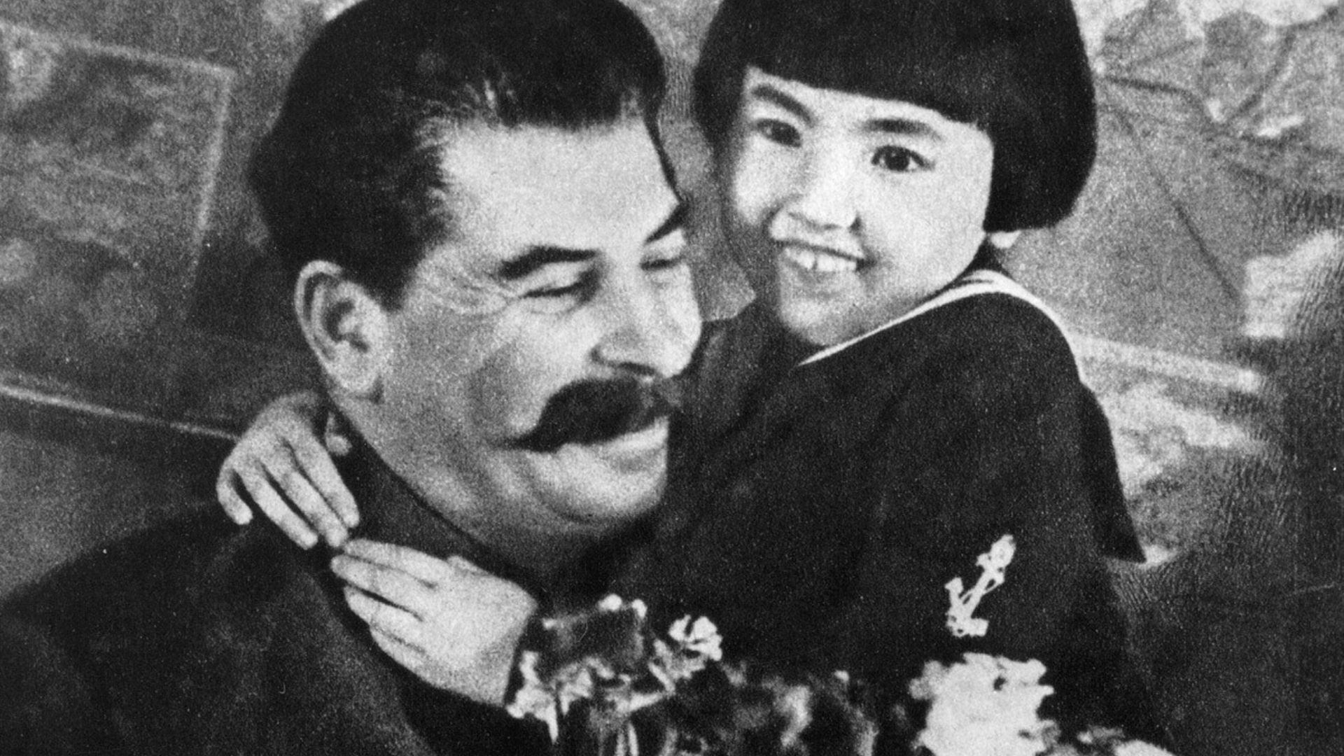 10. Le culte de la personnalité de Staline