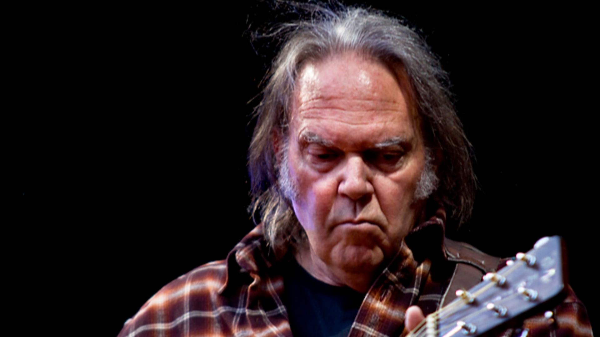5. Neil Young sort Trans