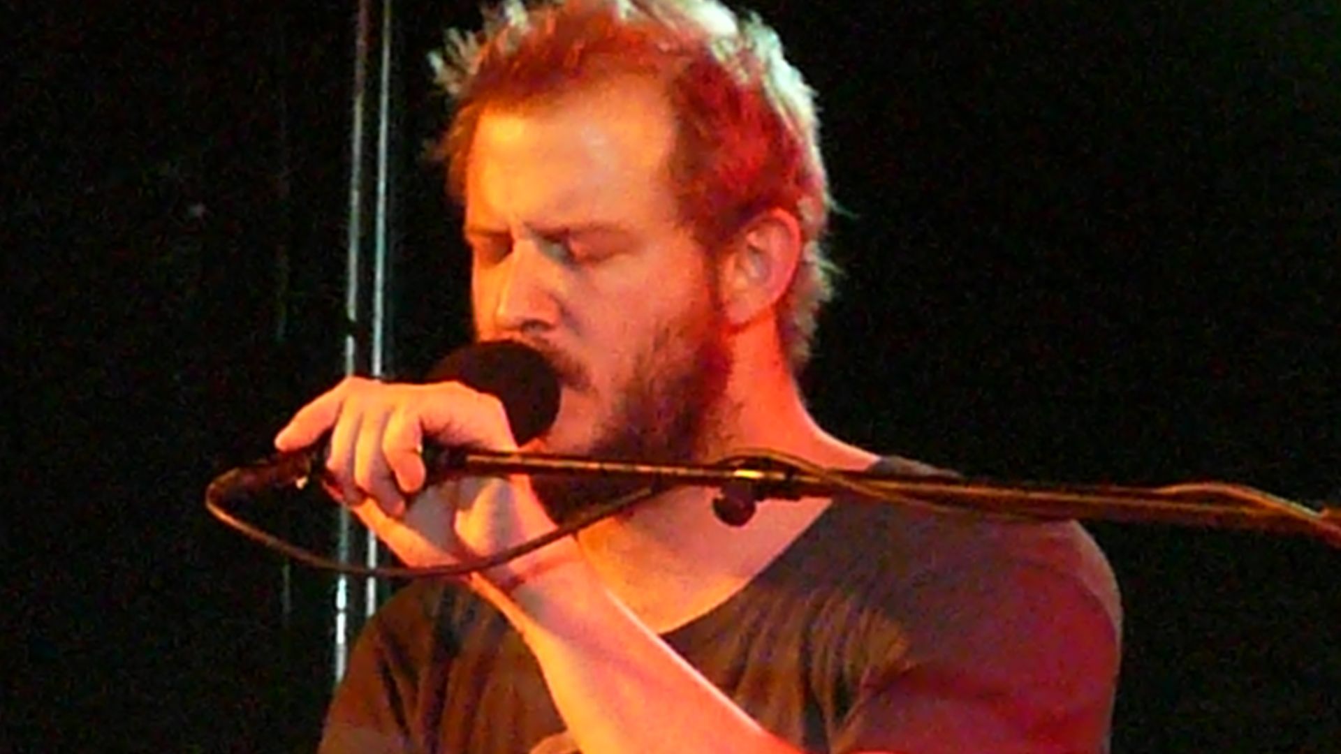 19. Bon Iver abandonne l'intimité folk