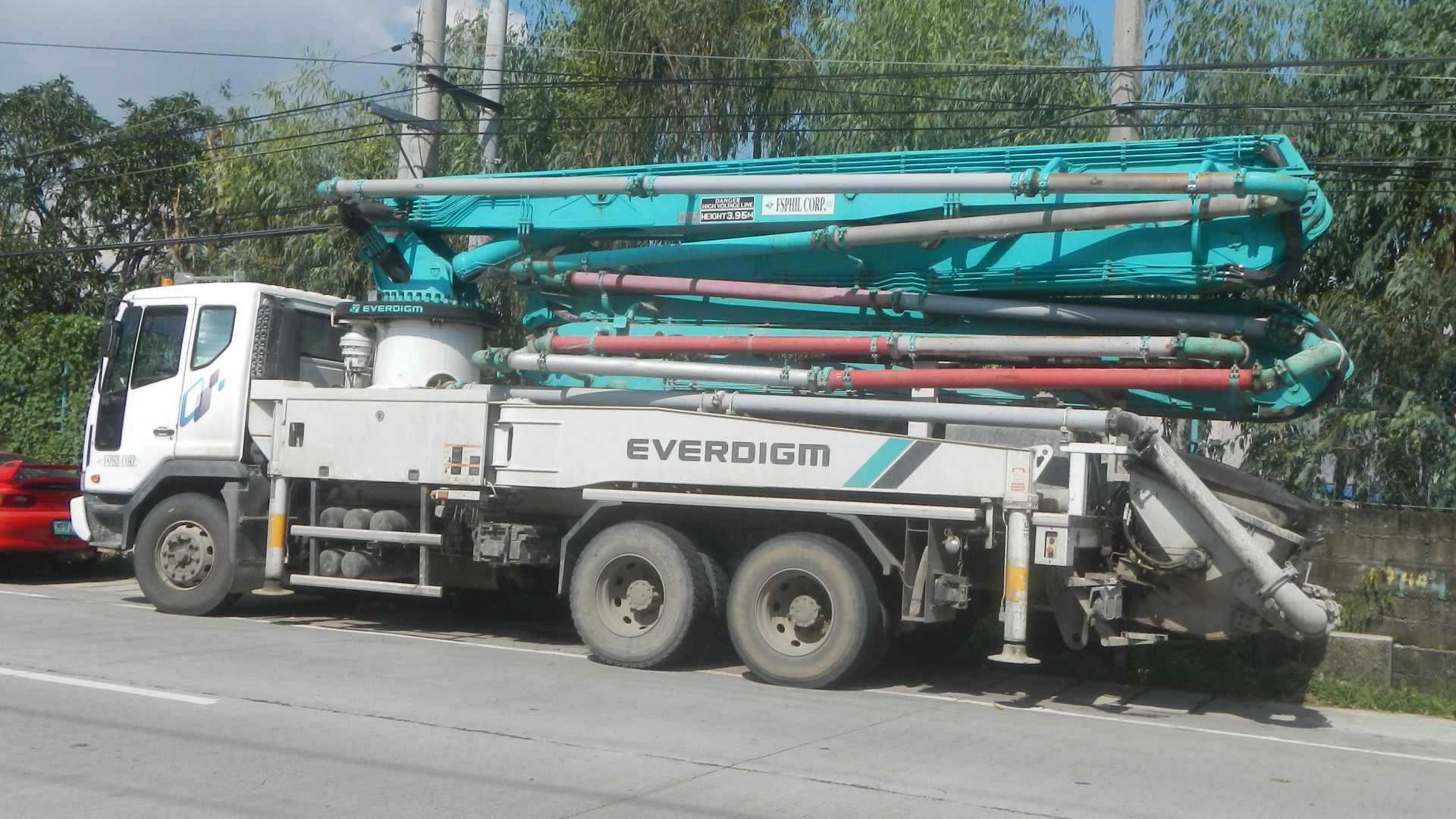 16. Camions pompes à béton