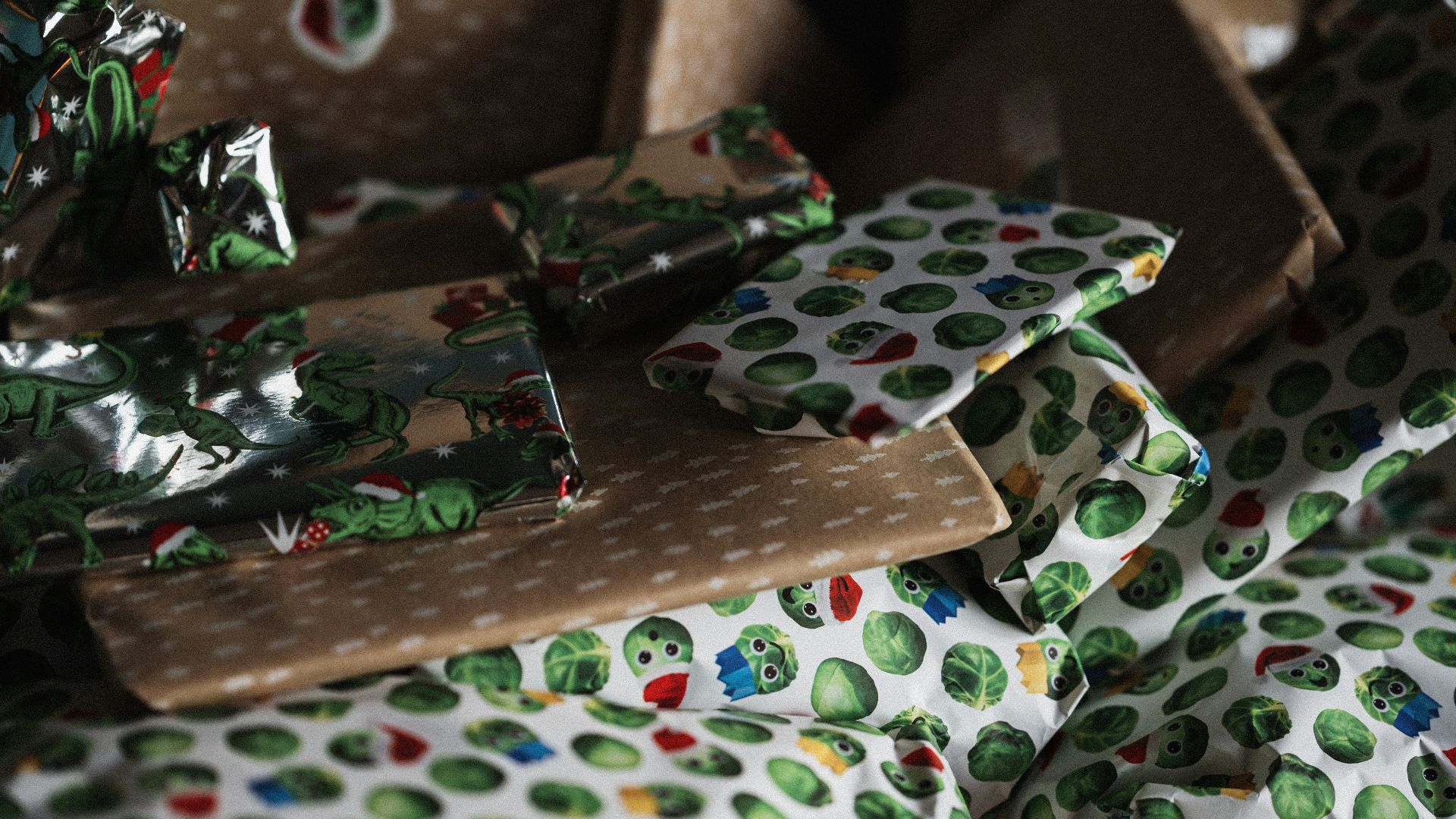 1. Conserver les emballages cadeaux usagés pour les réutiliser à l'avenir
