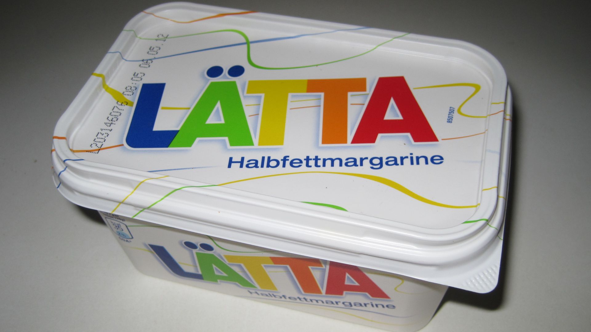 7. Conserver les pots de margarine vides comme Tupperware
