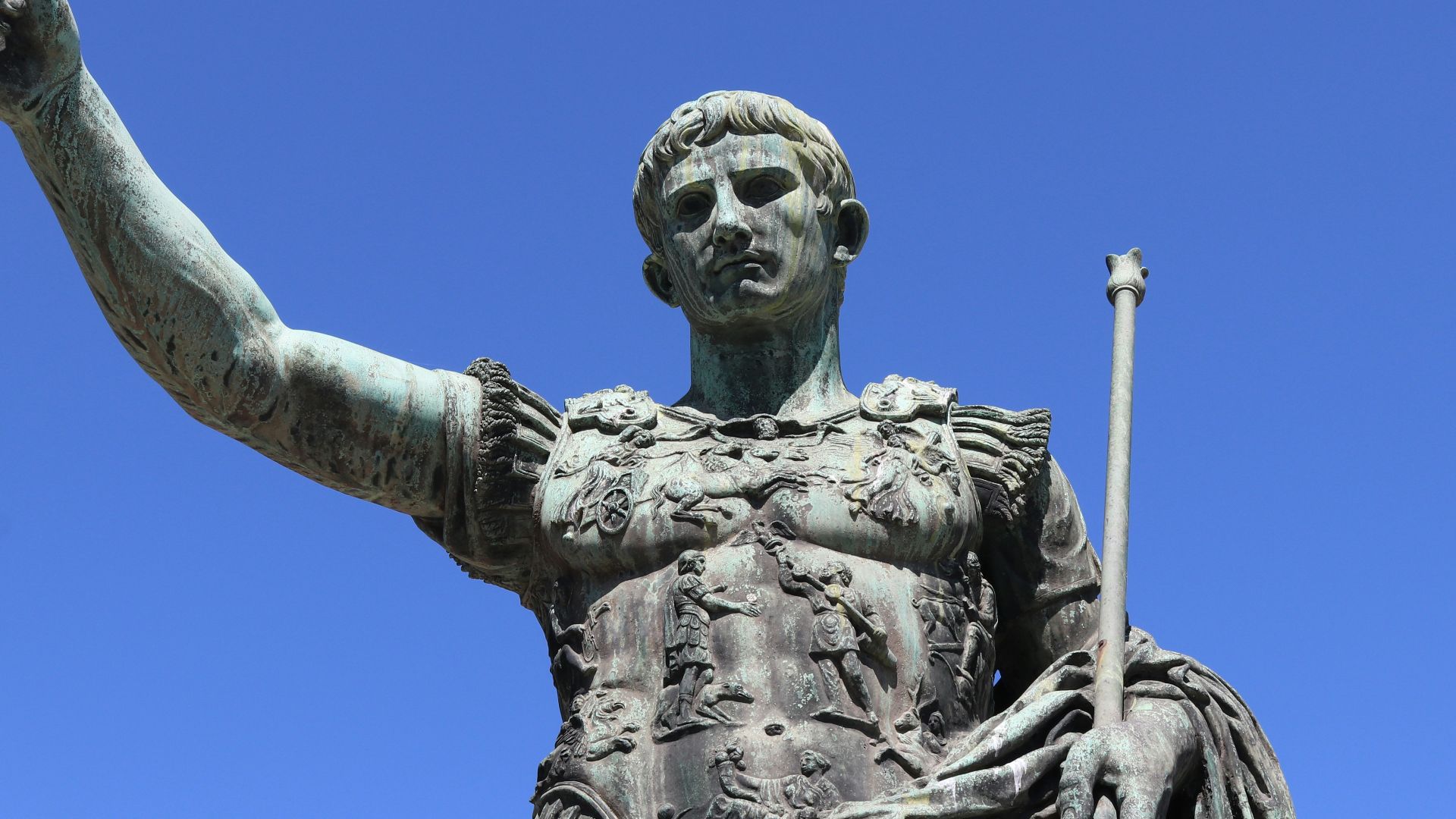 14. Jules César fut le premier empereur romain