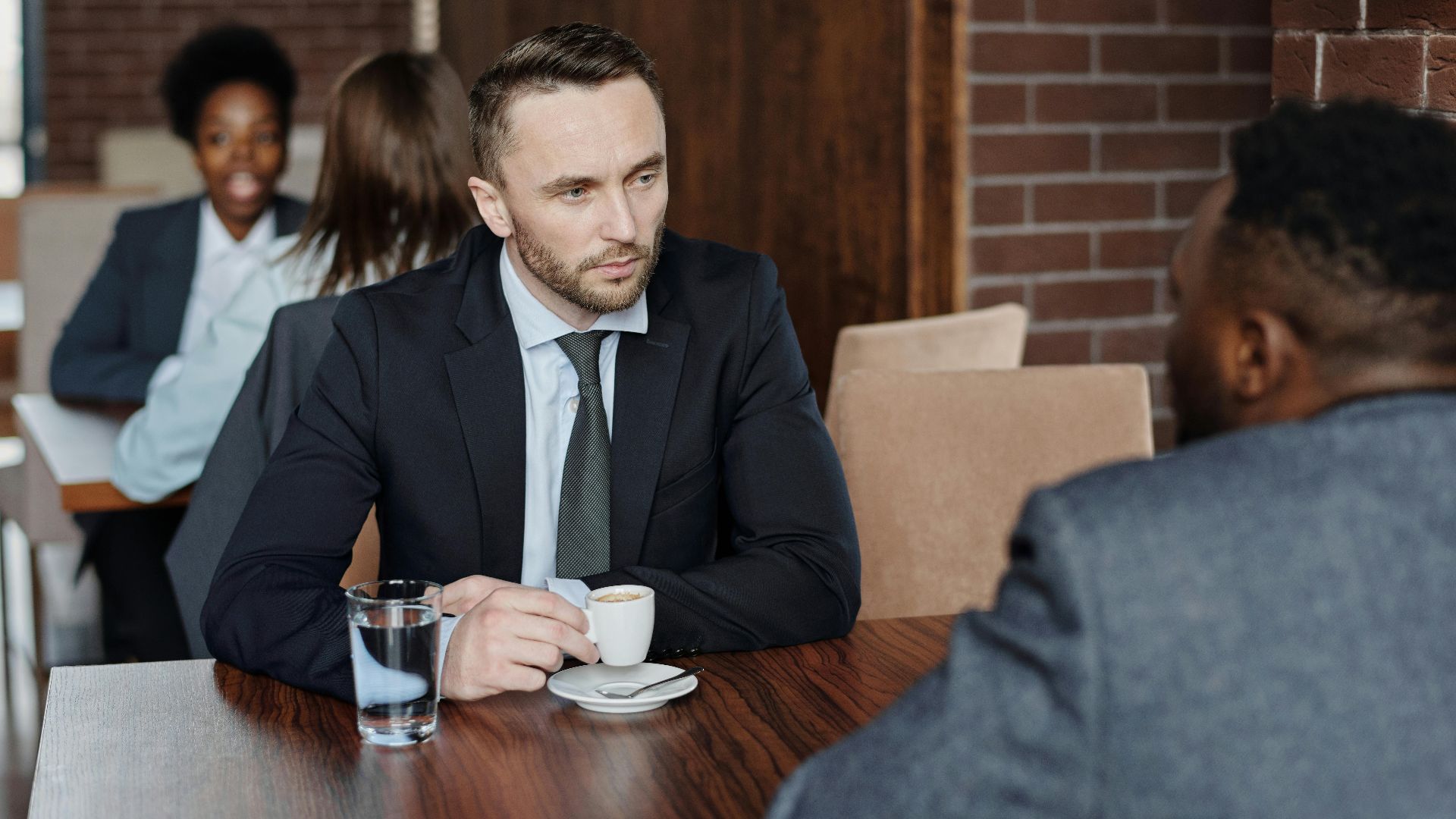 8. Se lancer dans une entreprise manifestement risquée