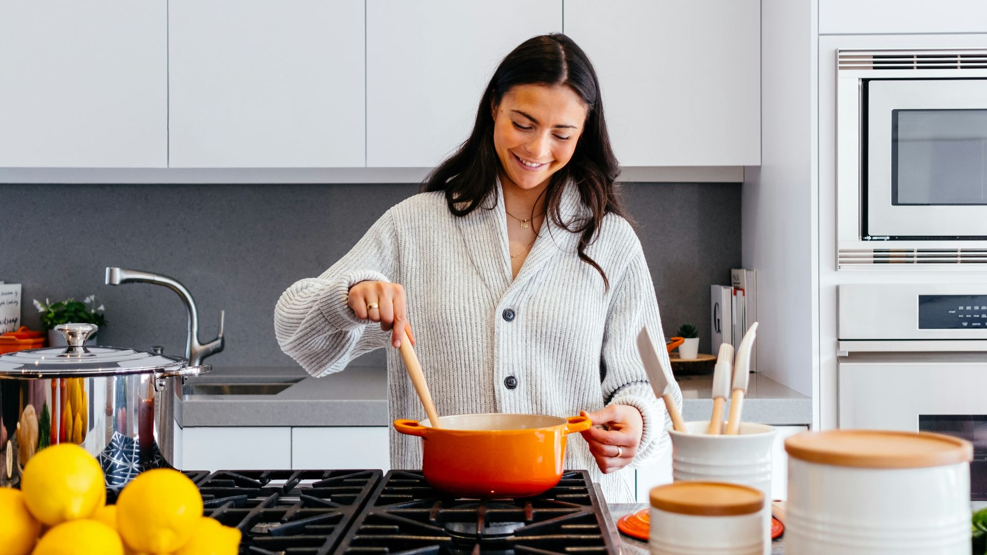 2. Cuisiner plus souvent à la maison