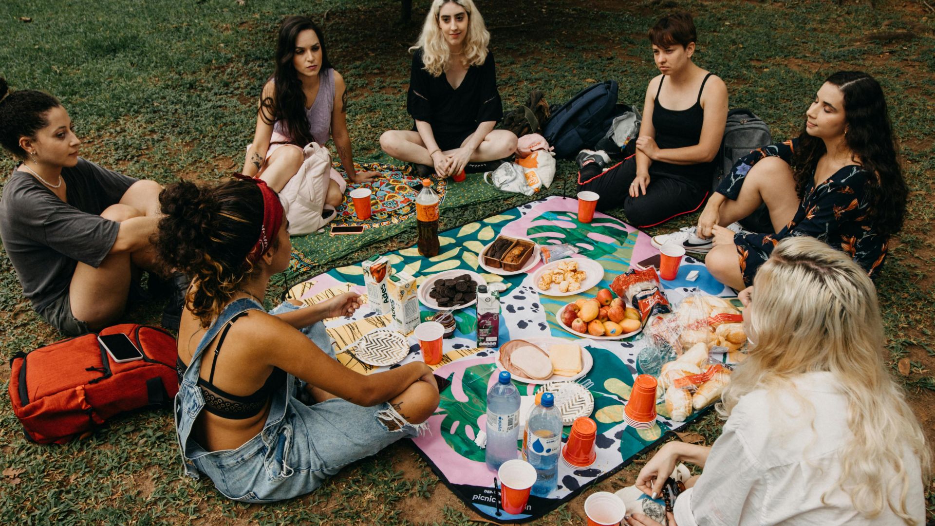 7. Attendez les événements communautaires ou culturels