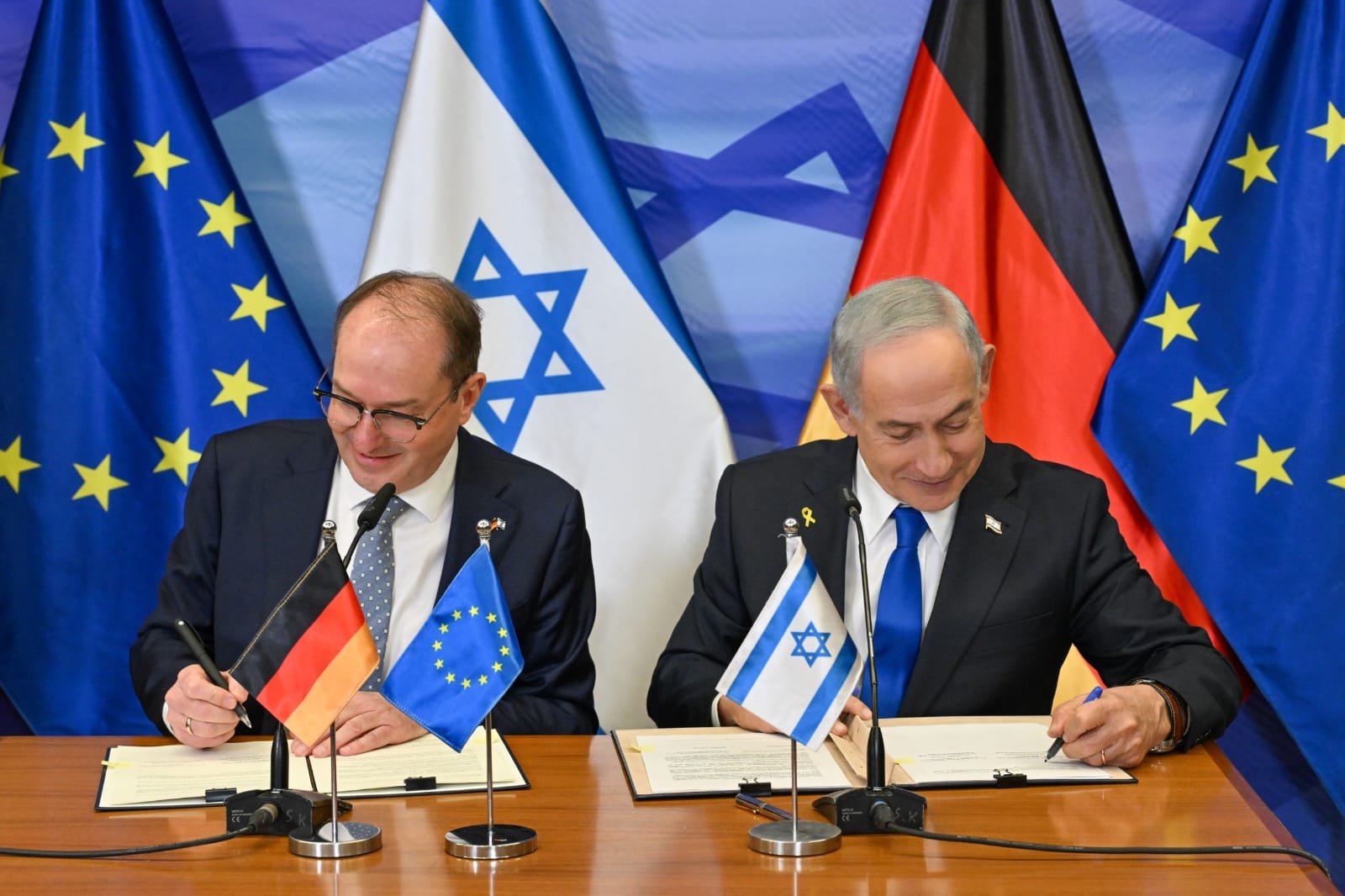 German deepens ties with Israel, signing new cybersecurity pact