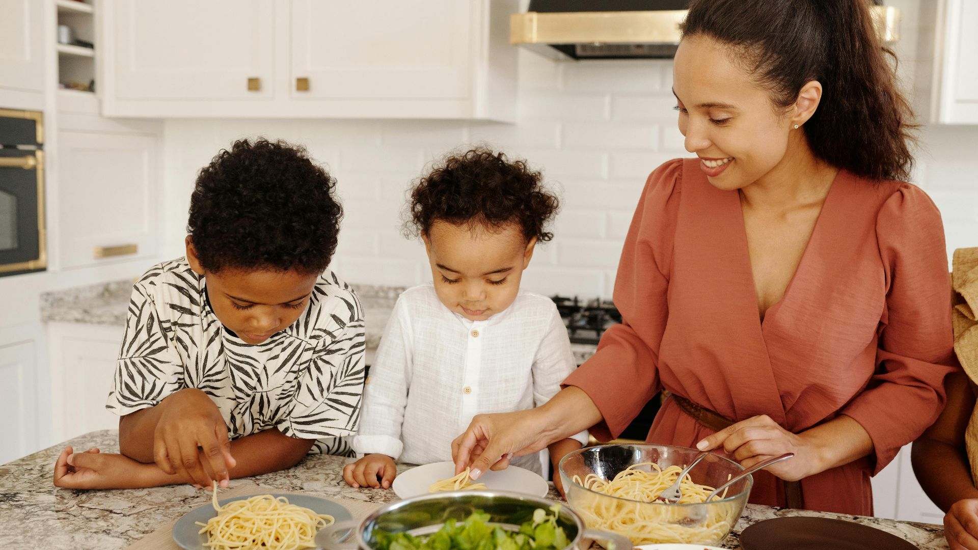 1. Servir les mêmes repas