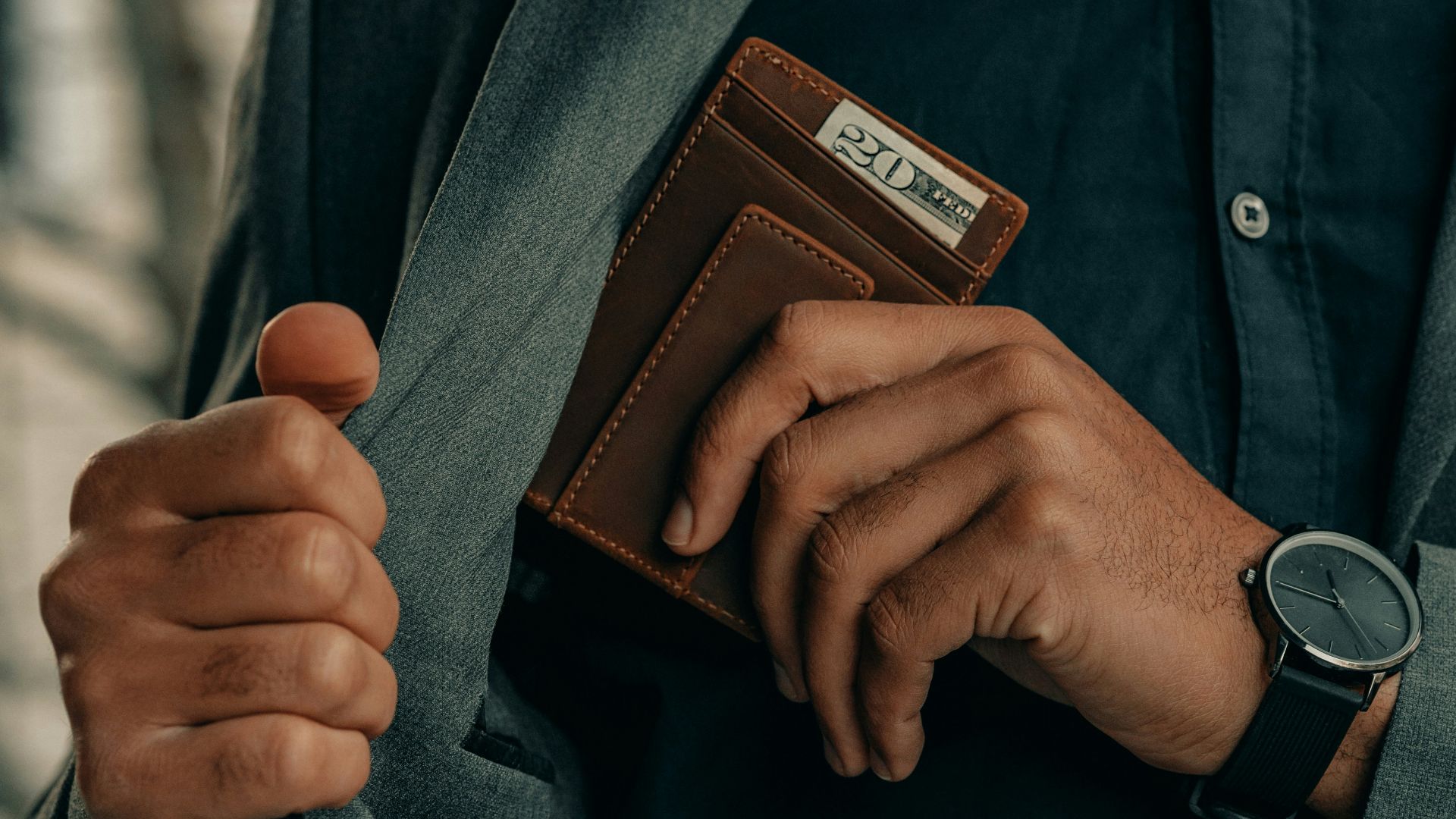 3. Les hommes paient toujours pour le premier rendez-vous