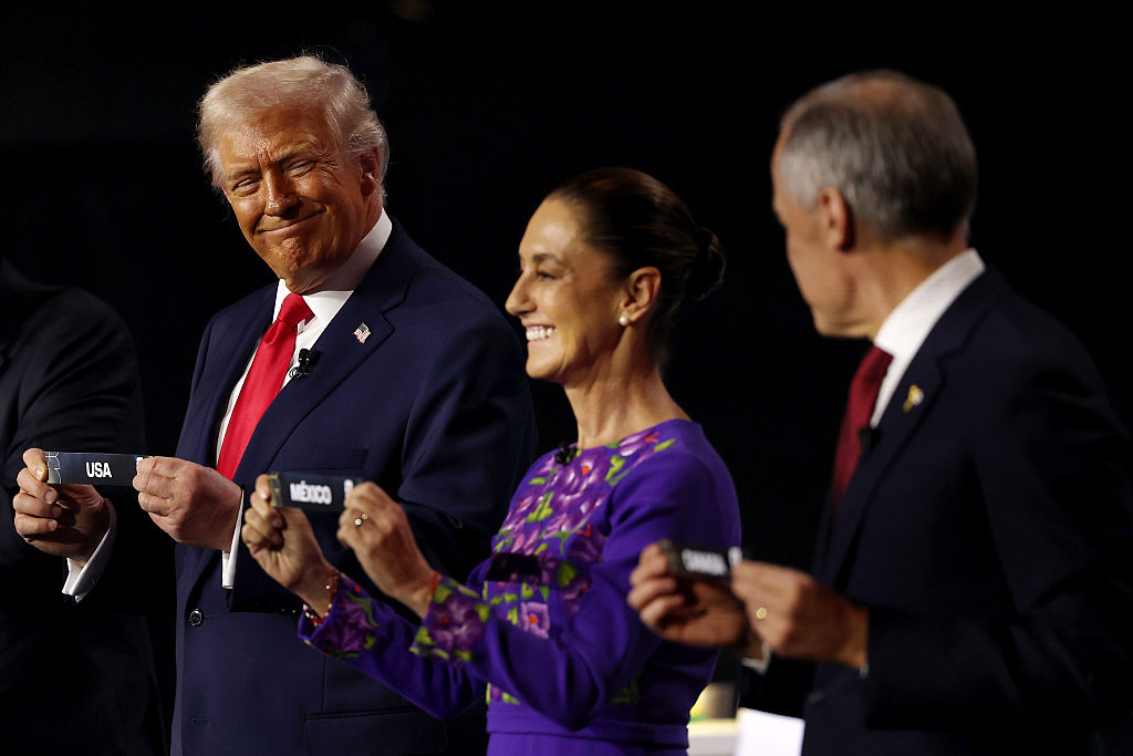 Trump déclare que les États-Unis vont commencer à « frapper » le Mexique