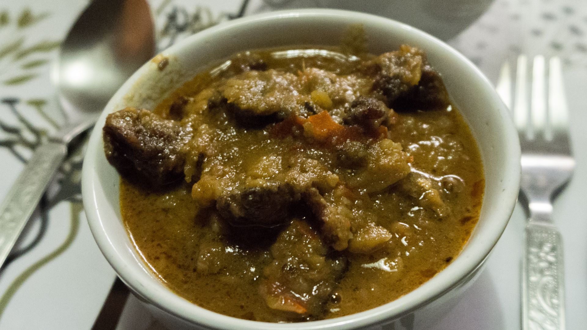 5. Curry Naga (curry au piment fantôme)