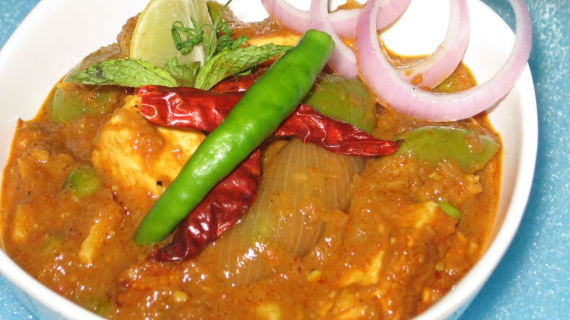6. Kolhapuri Curry (curry épicé du Maharashtra)