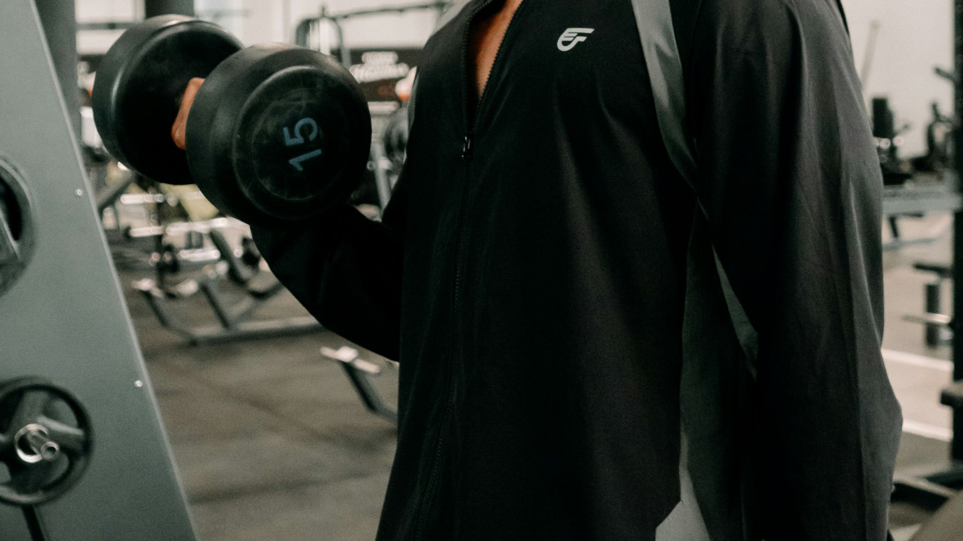 6. Curls assis pour les biceps