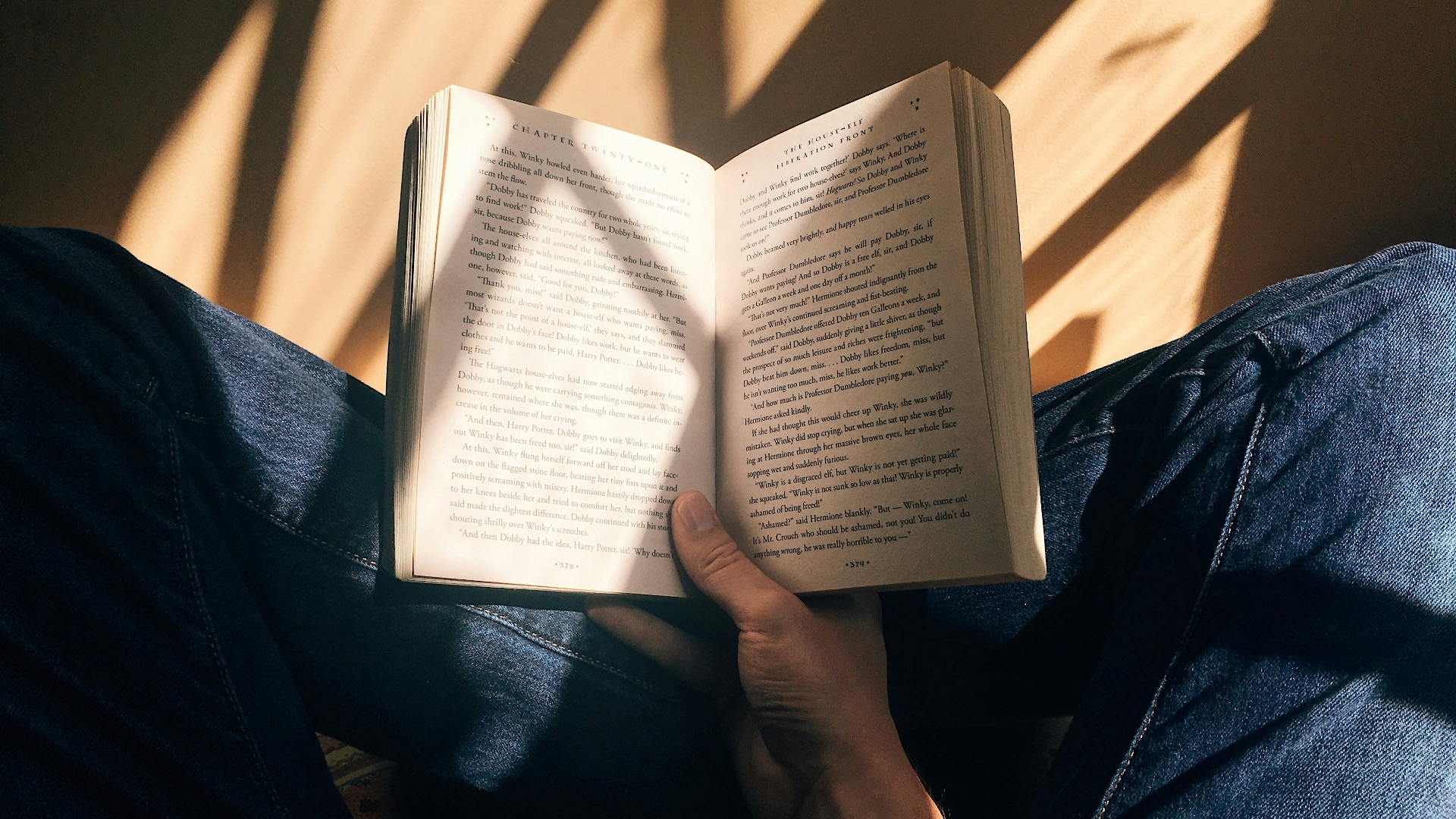 6. Lisez un livre