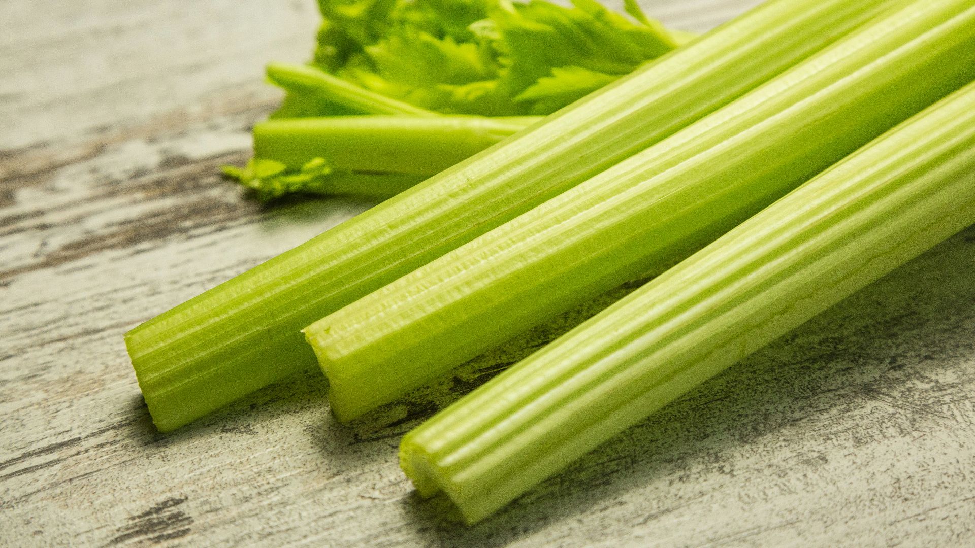 17. Le jus de céleri guérit les maladies chroniques