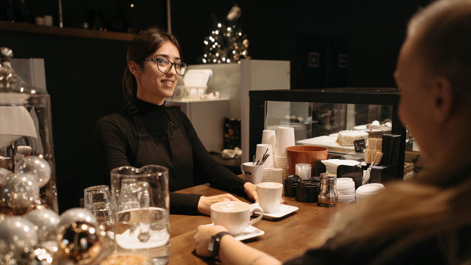 8. Les pourboires peuvent aider à garder les baristas expérimentés