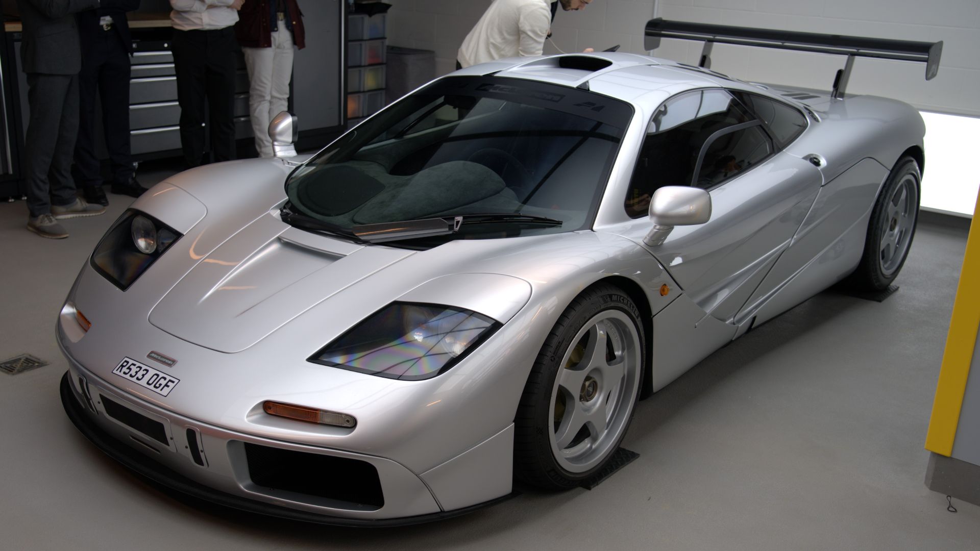 8. Le record de vitesse d'une voiture de série détenu par la McLaren F1