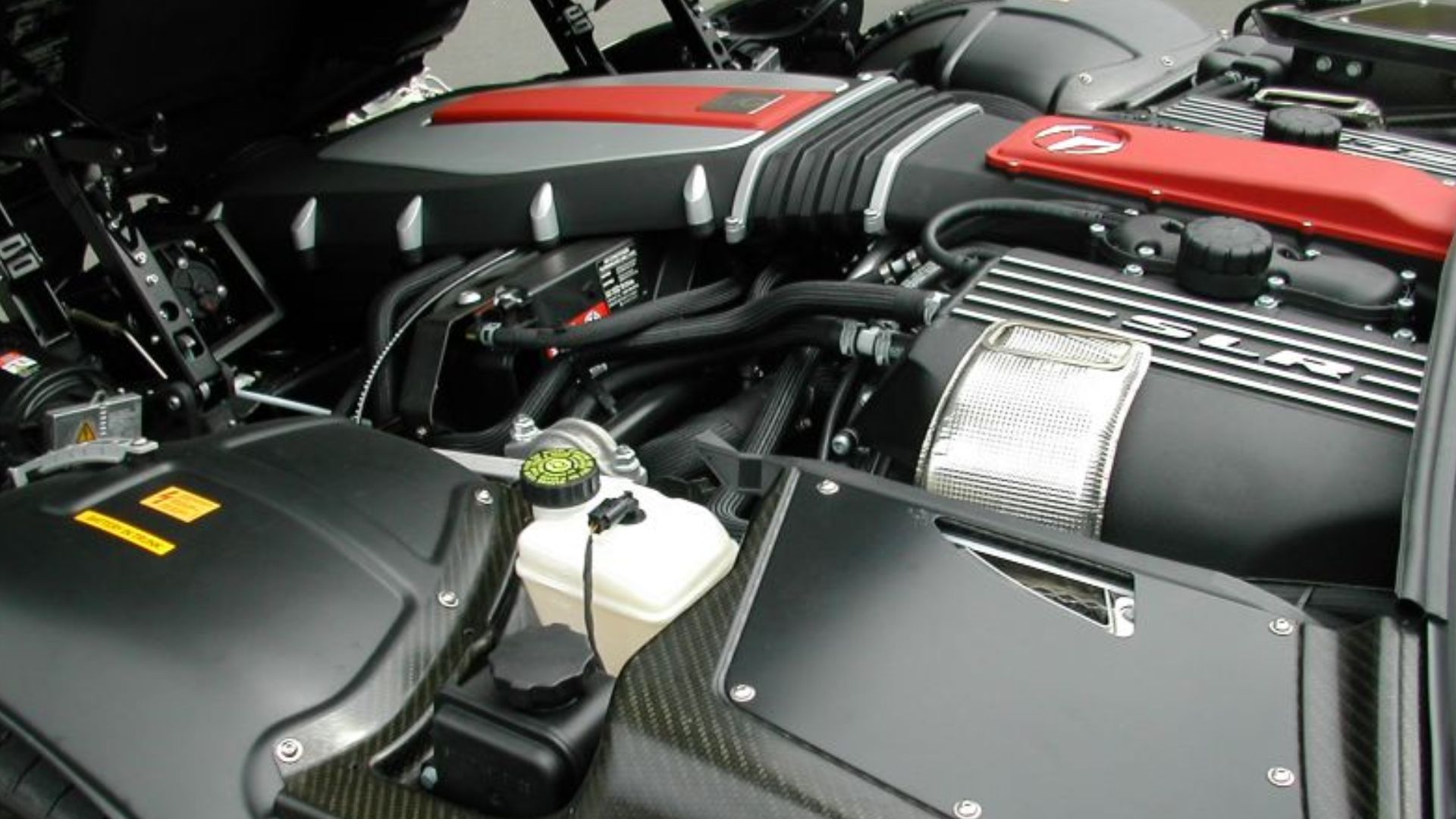 12. Partenariat avec Mercedes-Benz