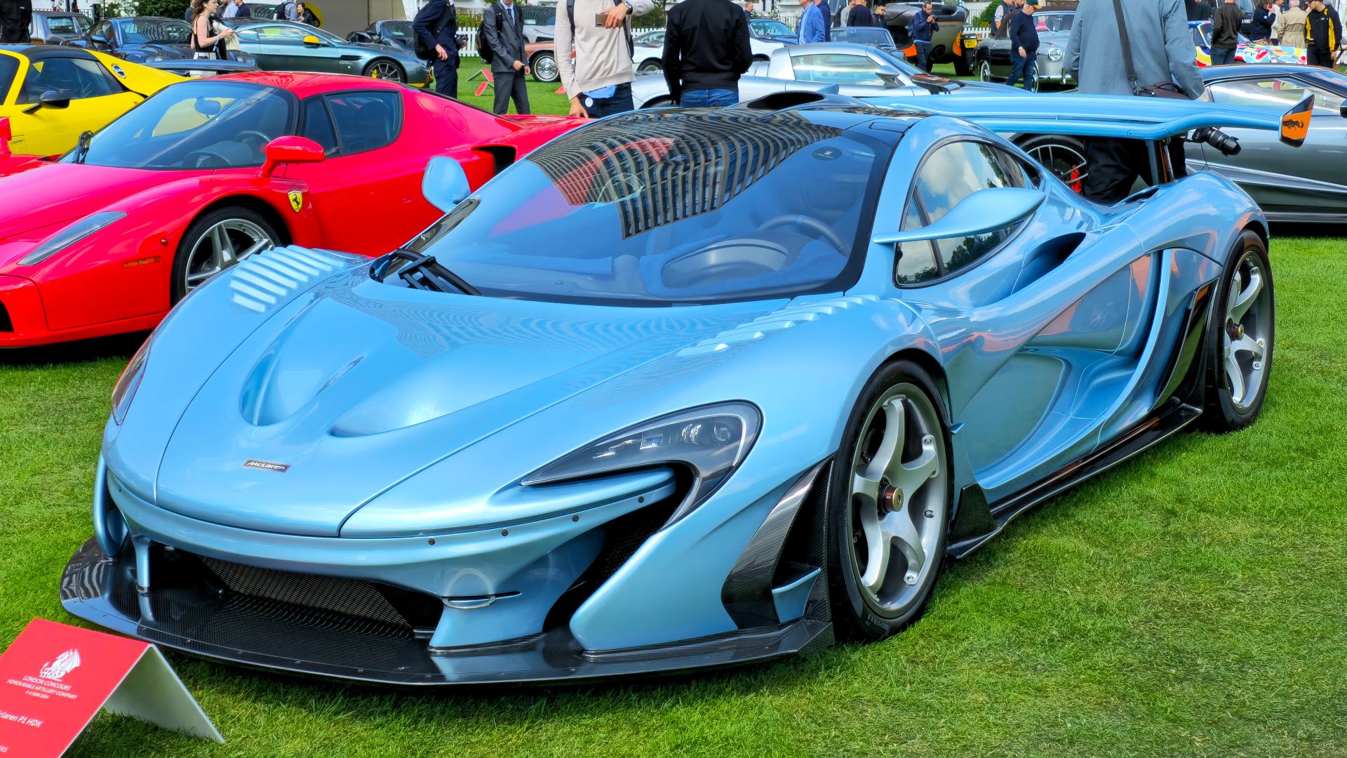 16. L'hypercar P1 n'a été produite que de 2013 à 2015.