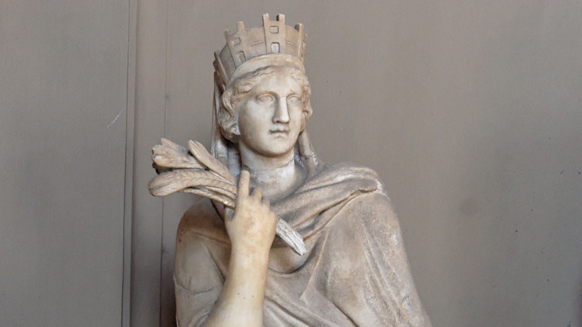 11. Tyche, Fortune changeante