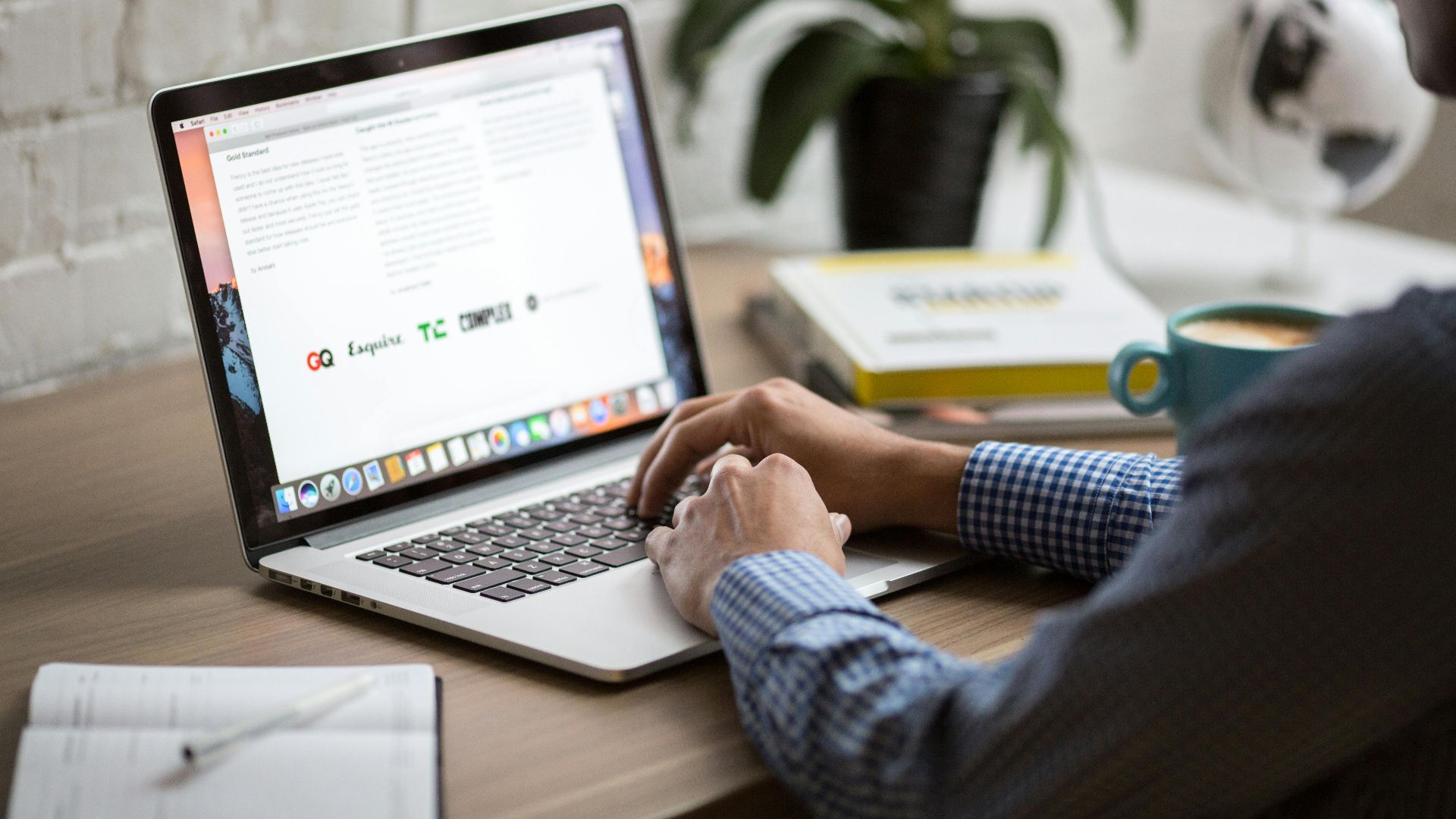 4. Vous aider à rédiger des e-mails ou des messages