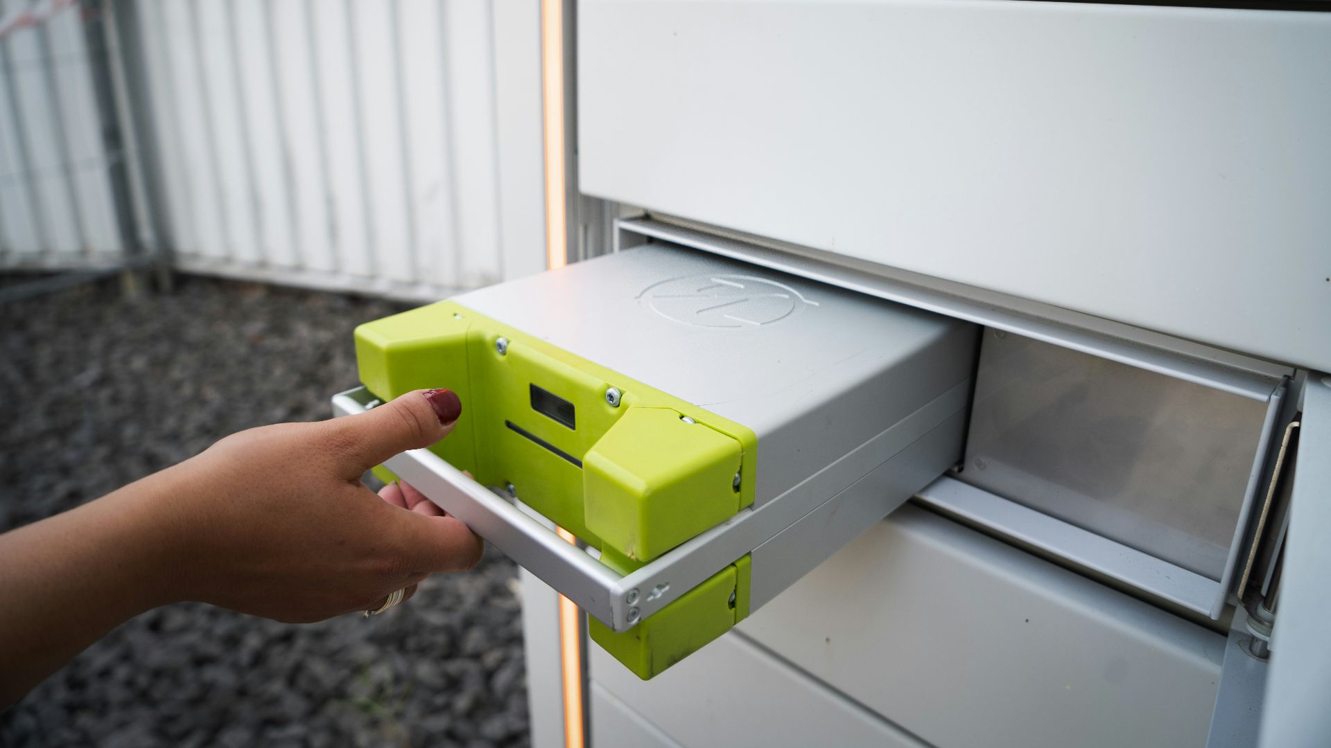 1. Les batteries deviendraient nettement moins chères