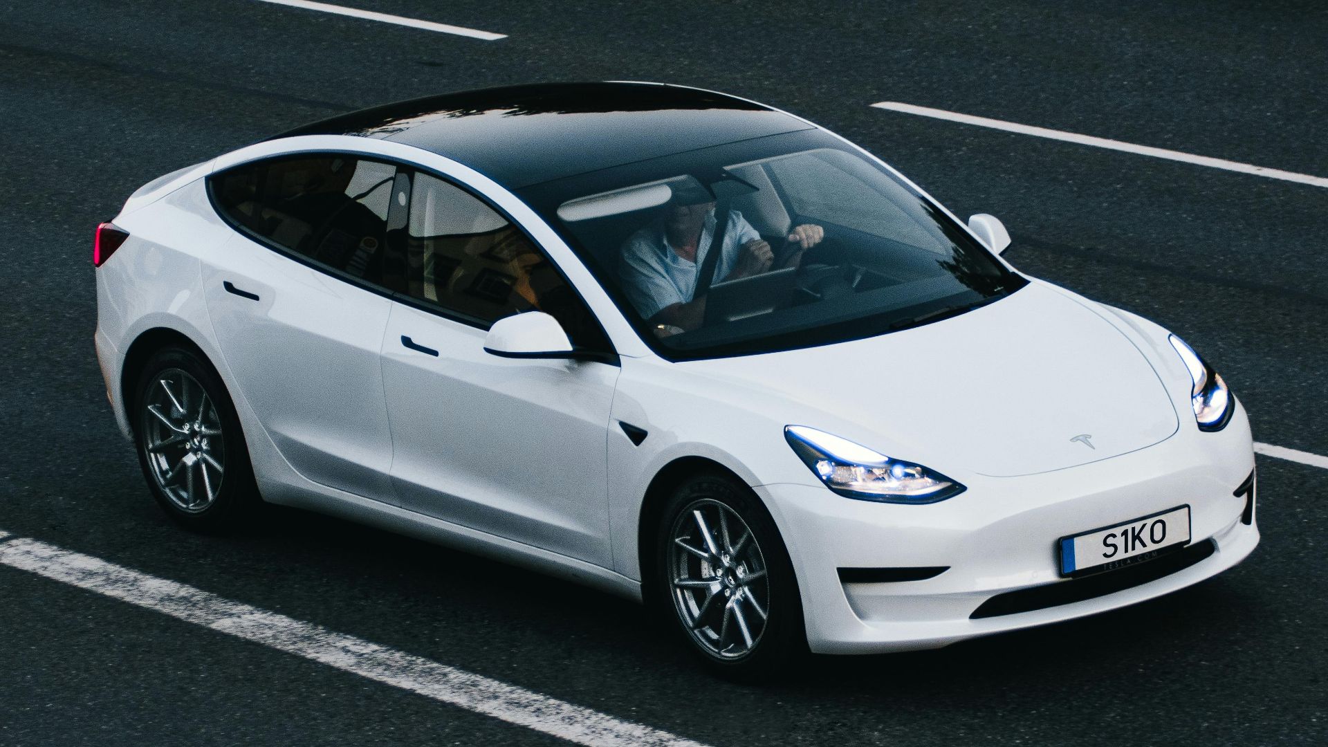 7. La sécurité des véhicules électriques résisterait à un examen minutieux