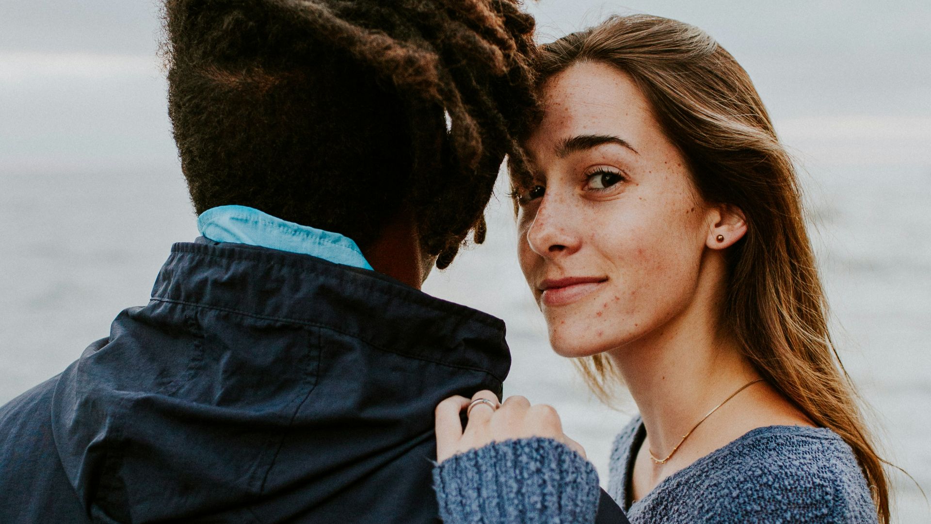 4. Il n'est pas aussi disponible émotionnellement qu'il le pensait