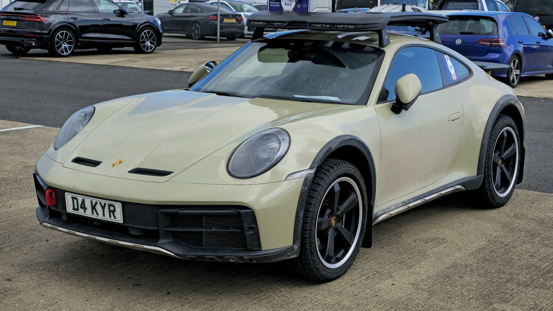 5. Porsche 911 Dakar