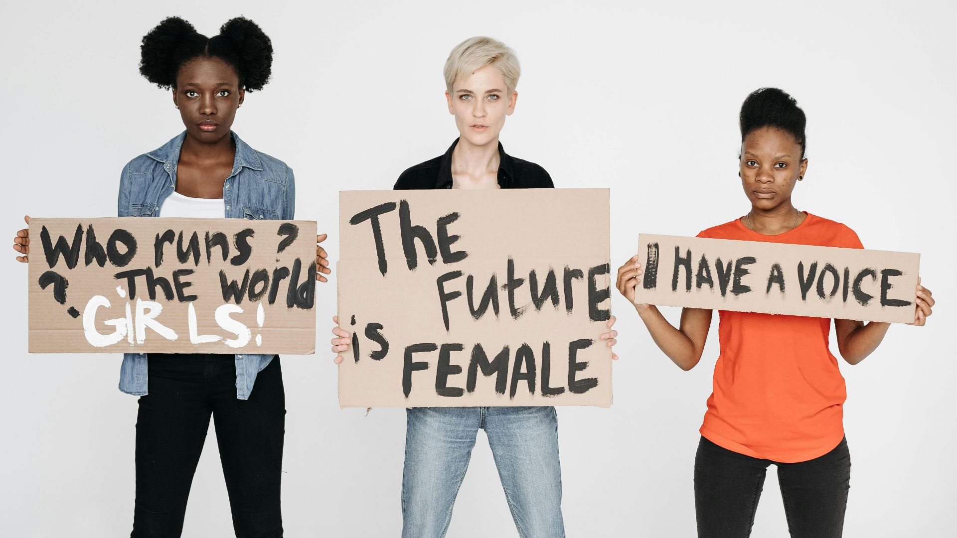 10 façons dont les femmes renforcent inconsciemment le patriarcat et 10 façons dont elles y résistent