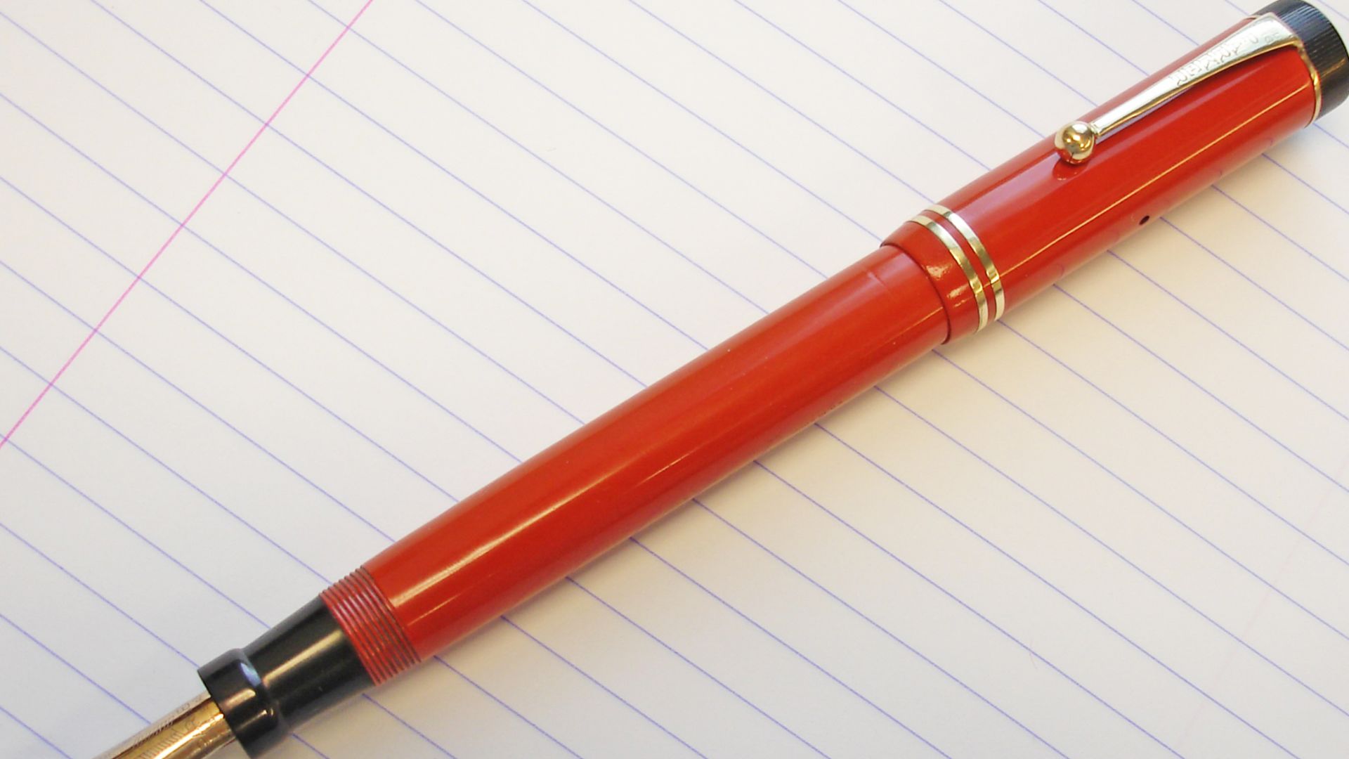 17. Stylo plume Parker Duofold (années 1920)