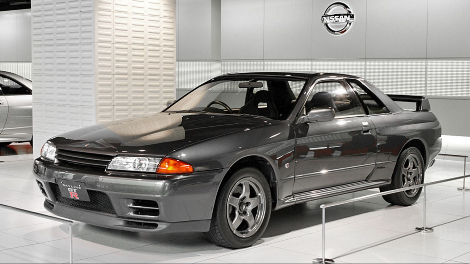 10. Nissan Skyline GT-R R32