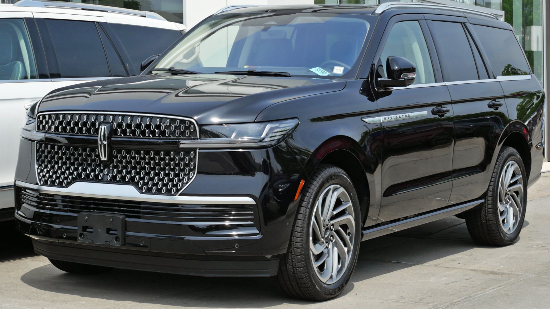8. Lincoln Navigator