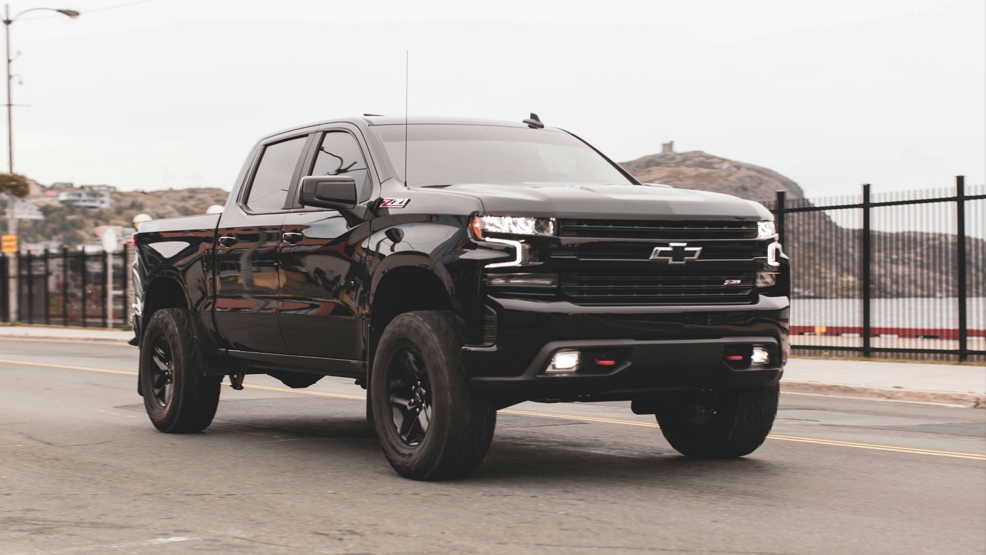 1. Vous conduisez un énorme pick-up