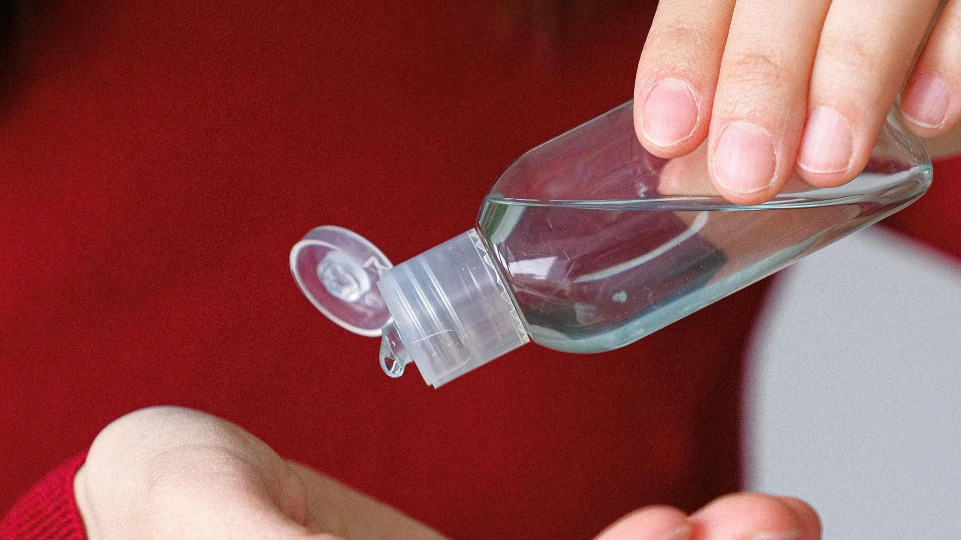 12. Vous avez toujours des mouchoirs et du désinfectant pour les mains sur vous