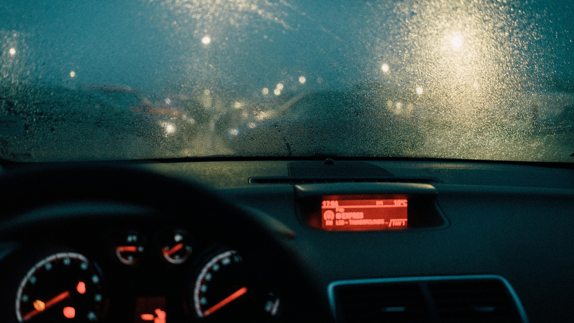 15. Je ne peux pas conduire quand il pleut