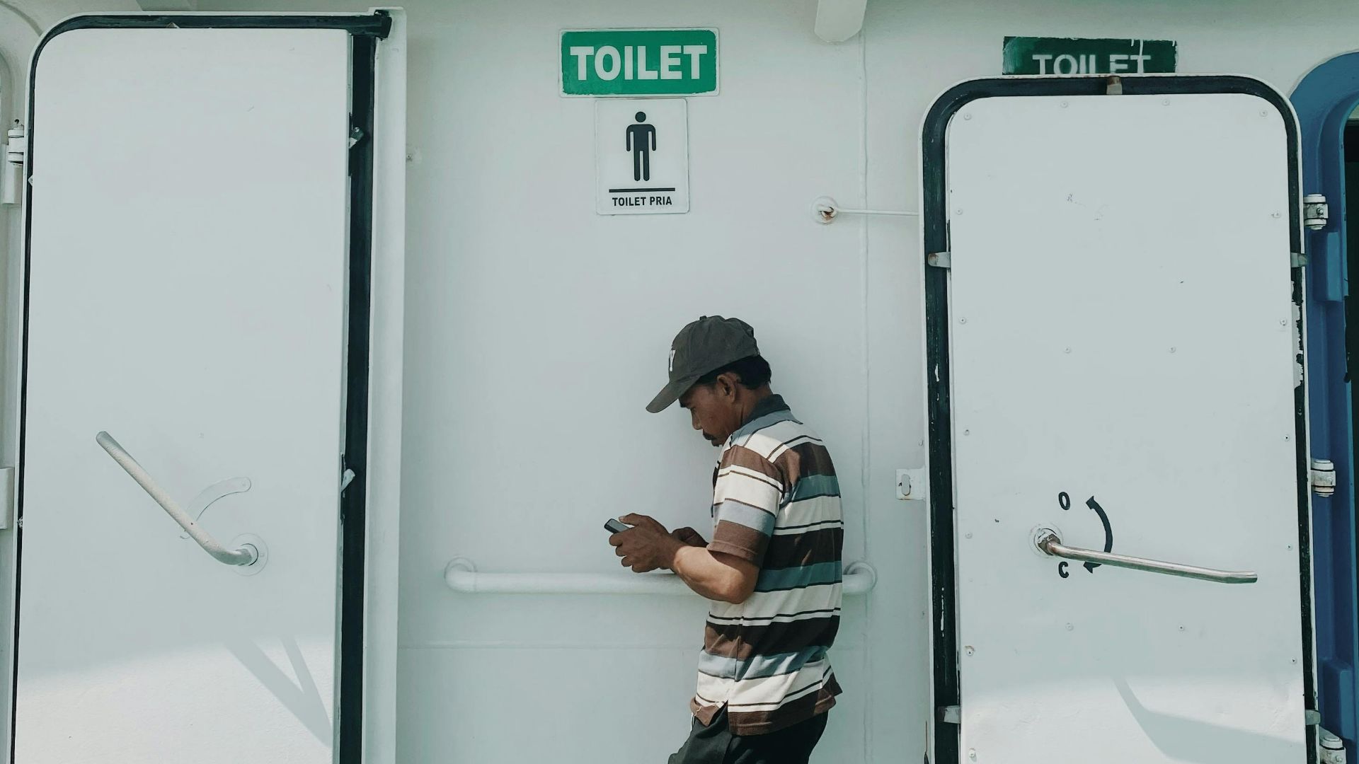 4. Pauses toilettes limitées