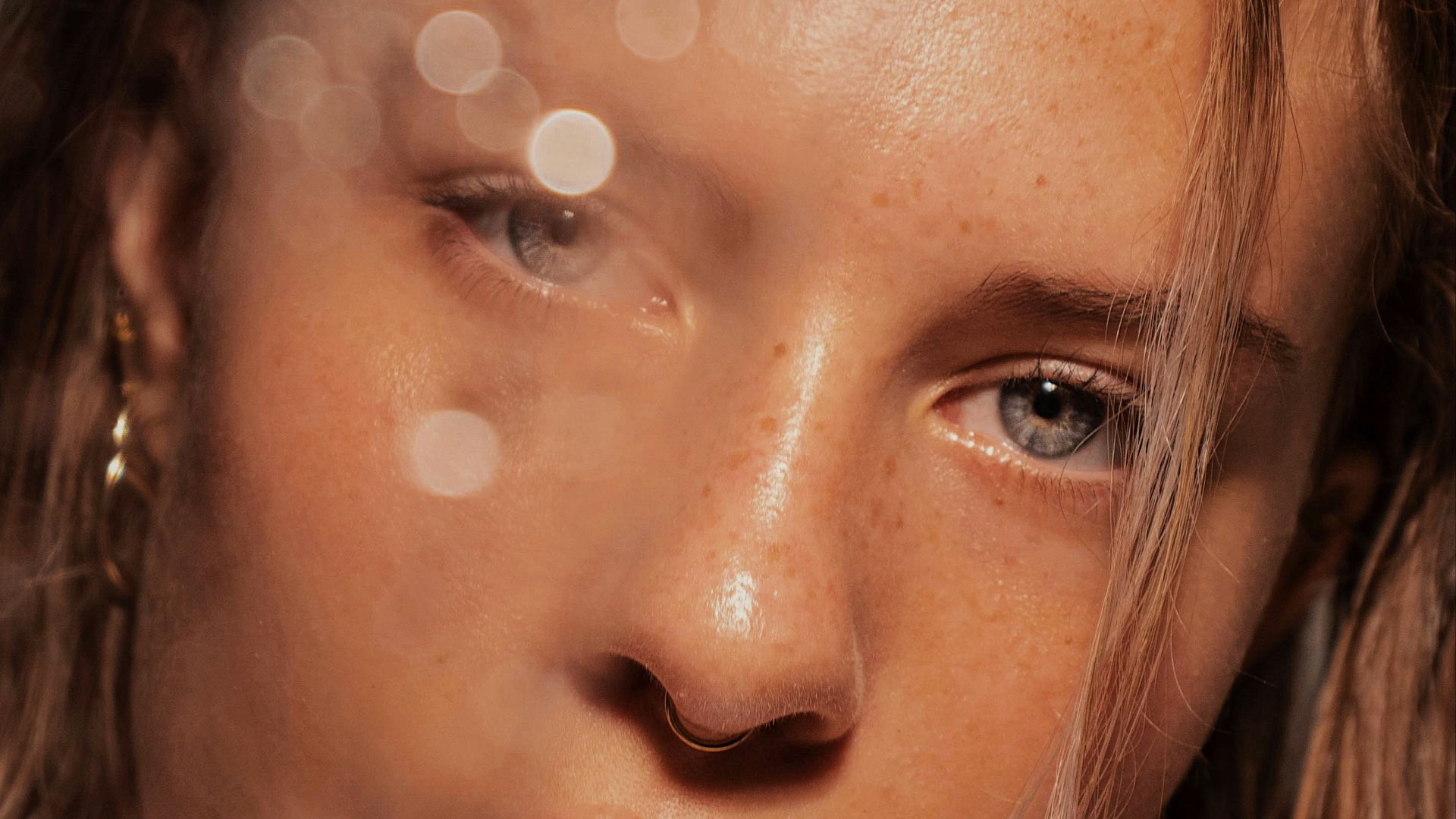 5. La peau « vitreuse » brillante