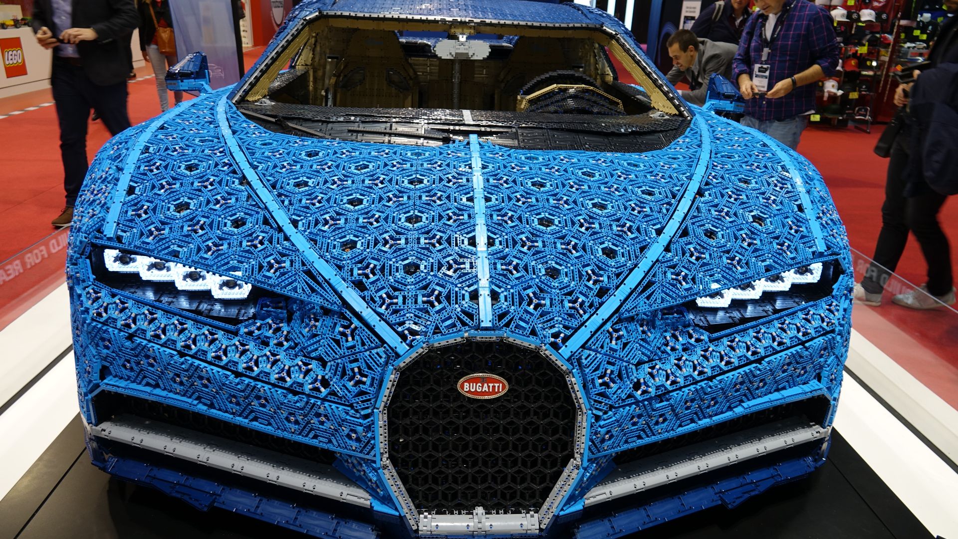 2. Bugatti Chiron