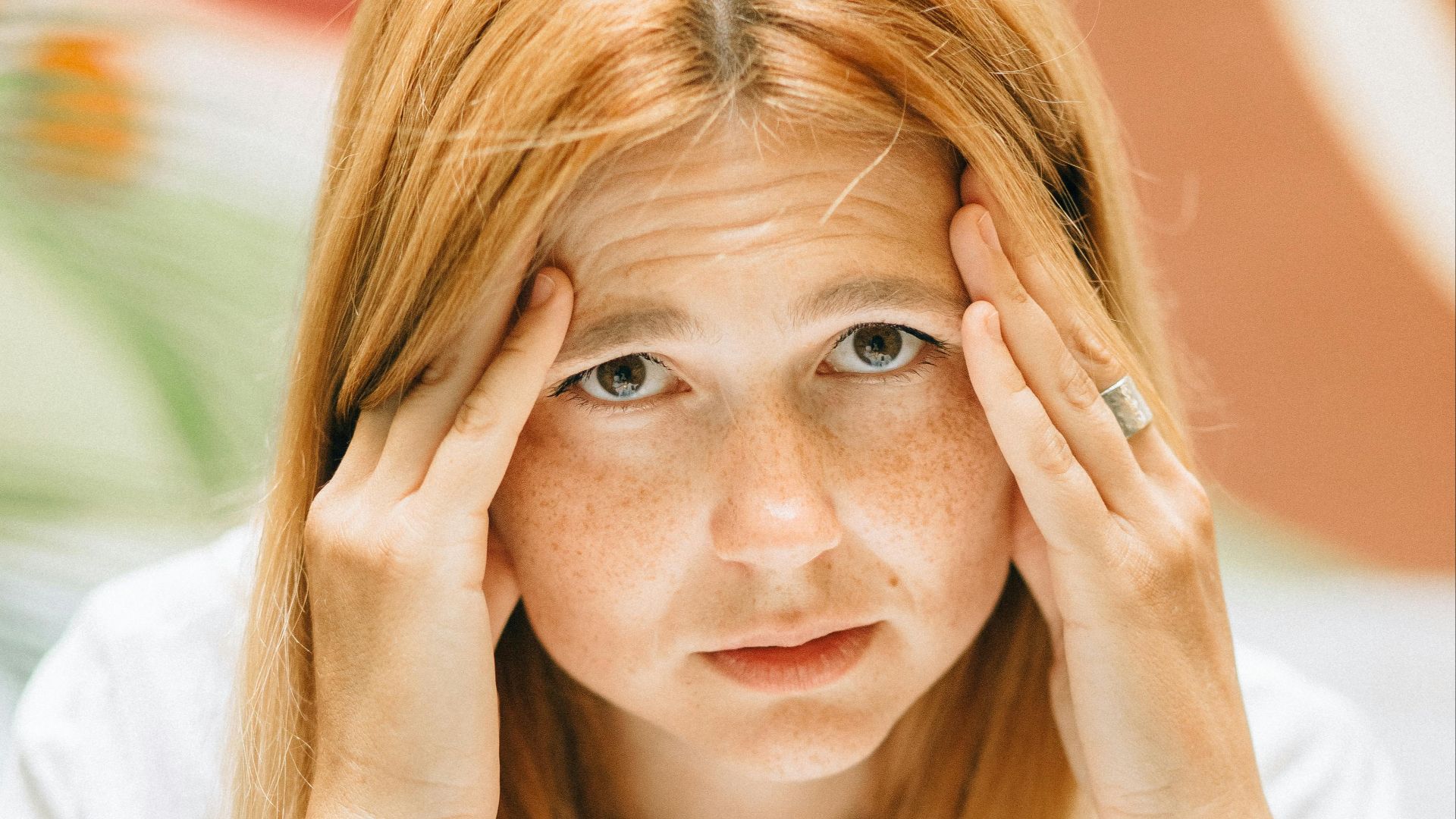 9. Maux de tête terribles accompagnés de troubles de la vision
