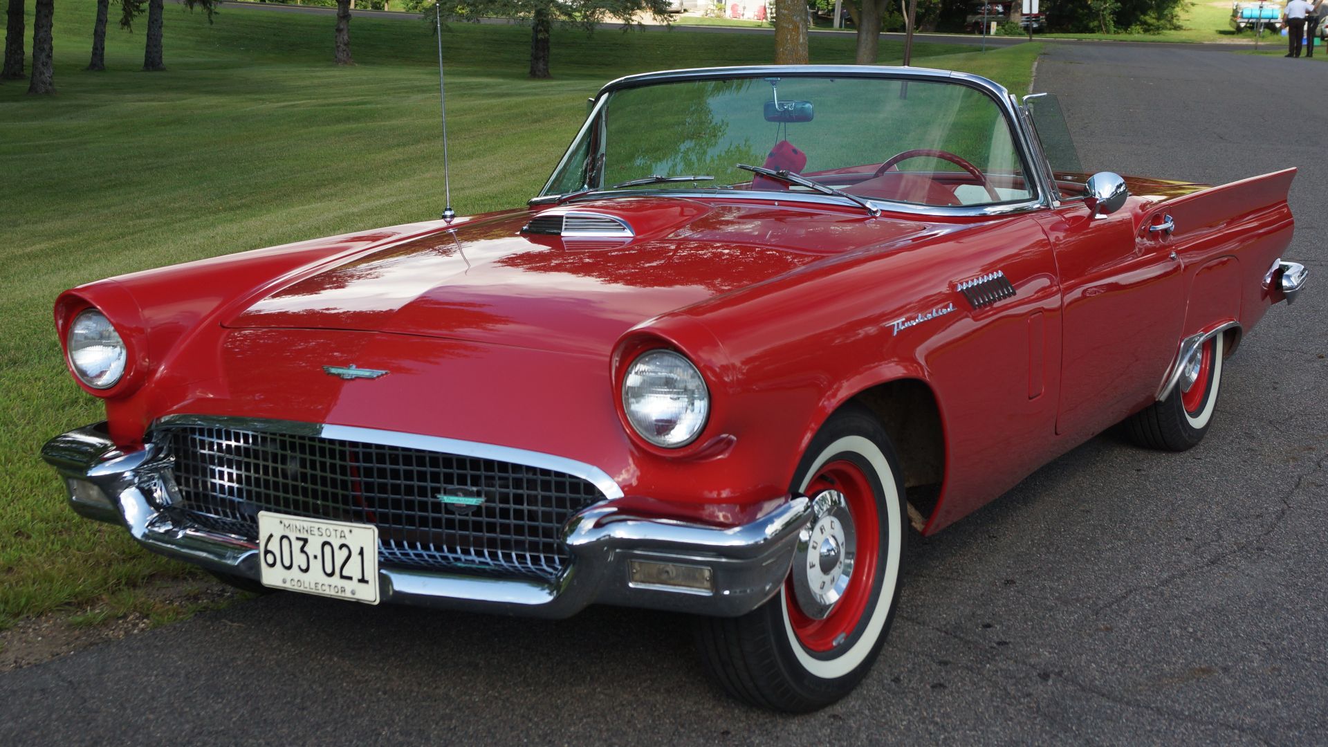 1. Ford Thunderbird (2002-2005)