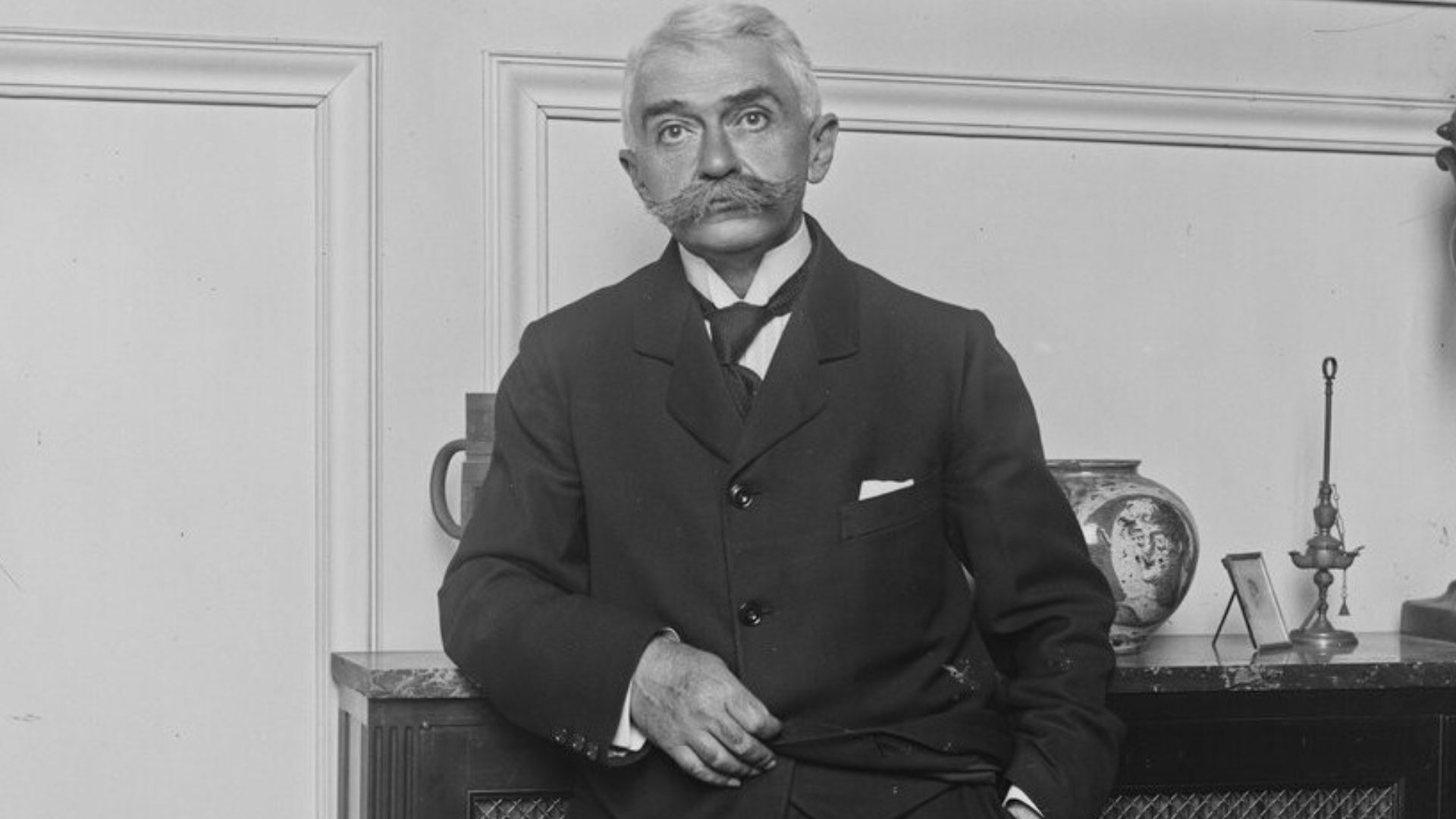 1. Introduction Par Pierre De Coubertin