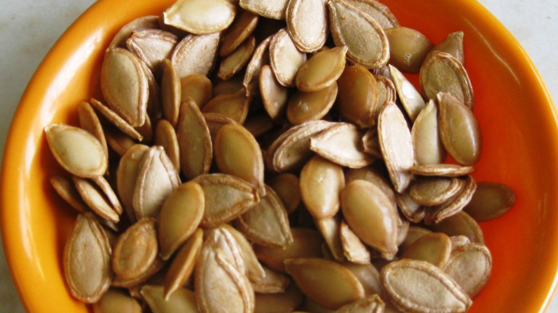 4. Graines de citrouille (pépites, grillées)